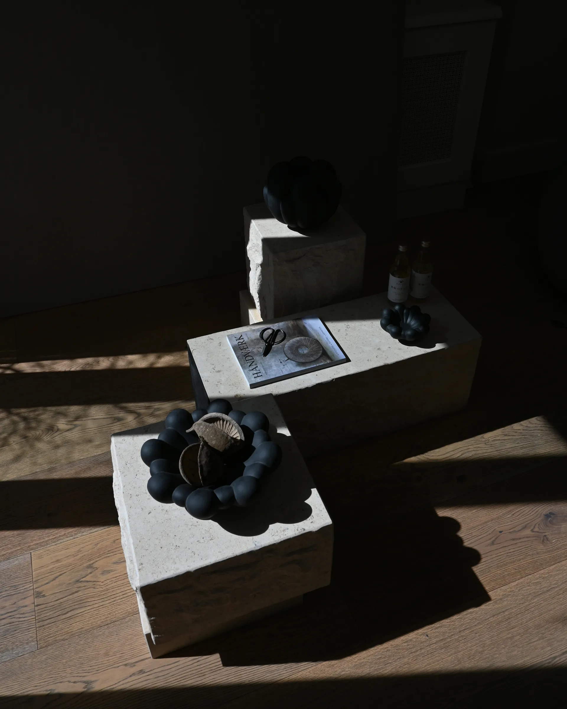 Bloom Tray schaal medio Ø28,5 cm, Black 101 Copenhagen