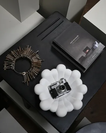 Bloom Tray schaal medio Ø28,5 cm - Bone white - 101 Copenhagen