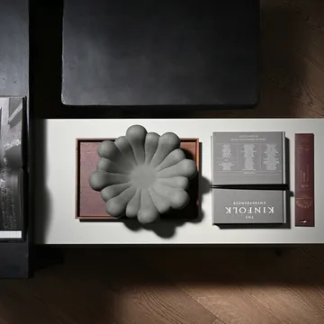 Bloom Tray schaal medio Ø28,5 cm - Dark grey - 101 Copenhagen