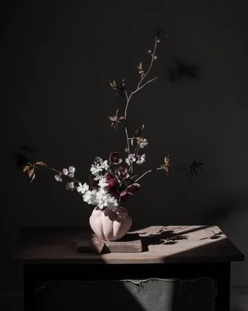 Bloom vaas petit 22,5x24 cm - Rose - 101 Copenhagen