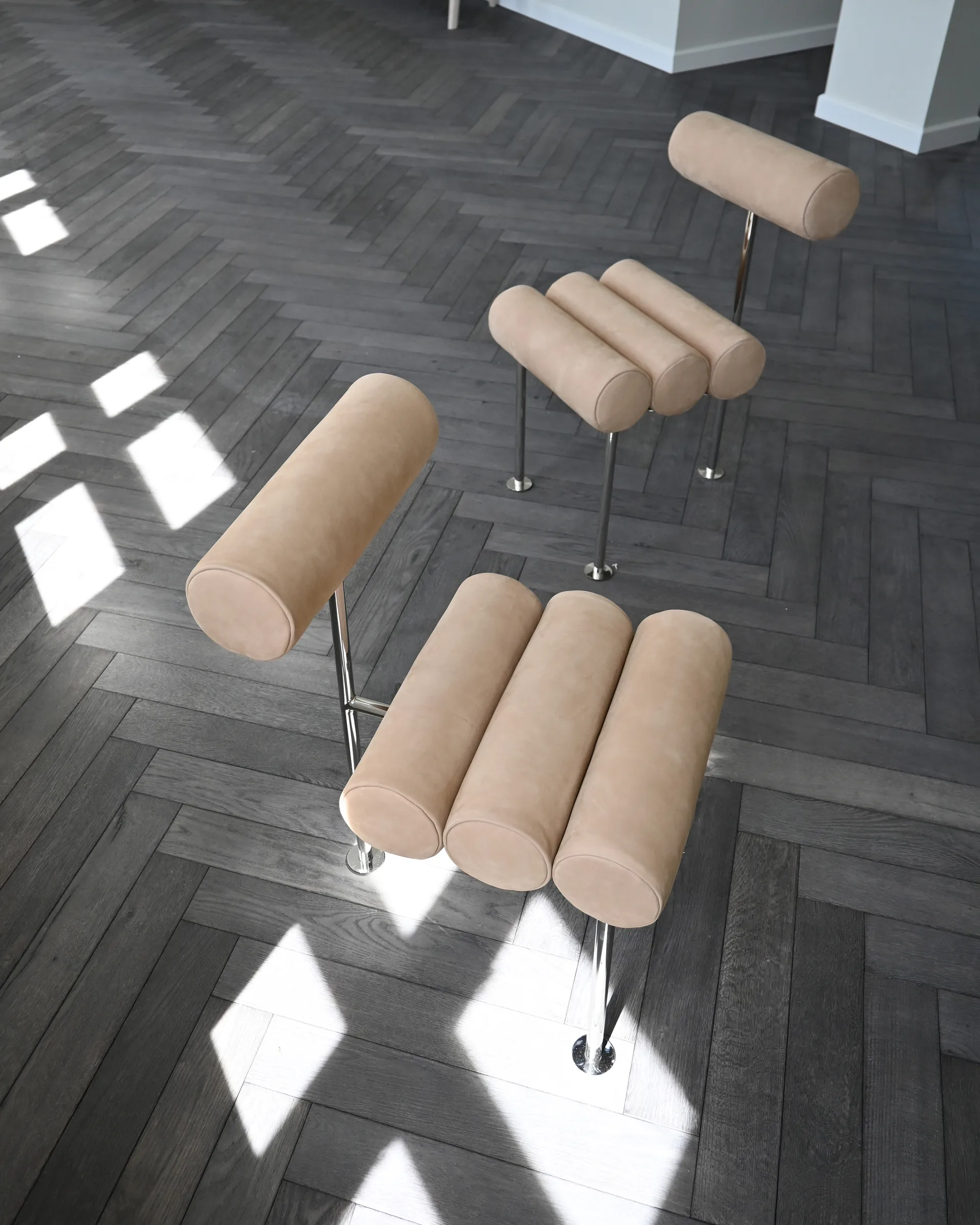 Hiro eetkamerstoel, Stainless steel-nubuck 101 Copenhagen