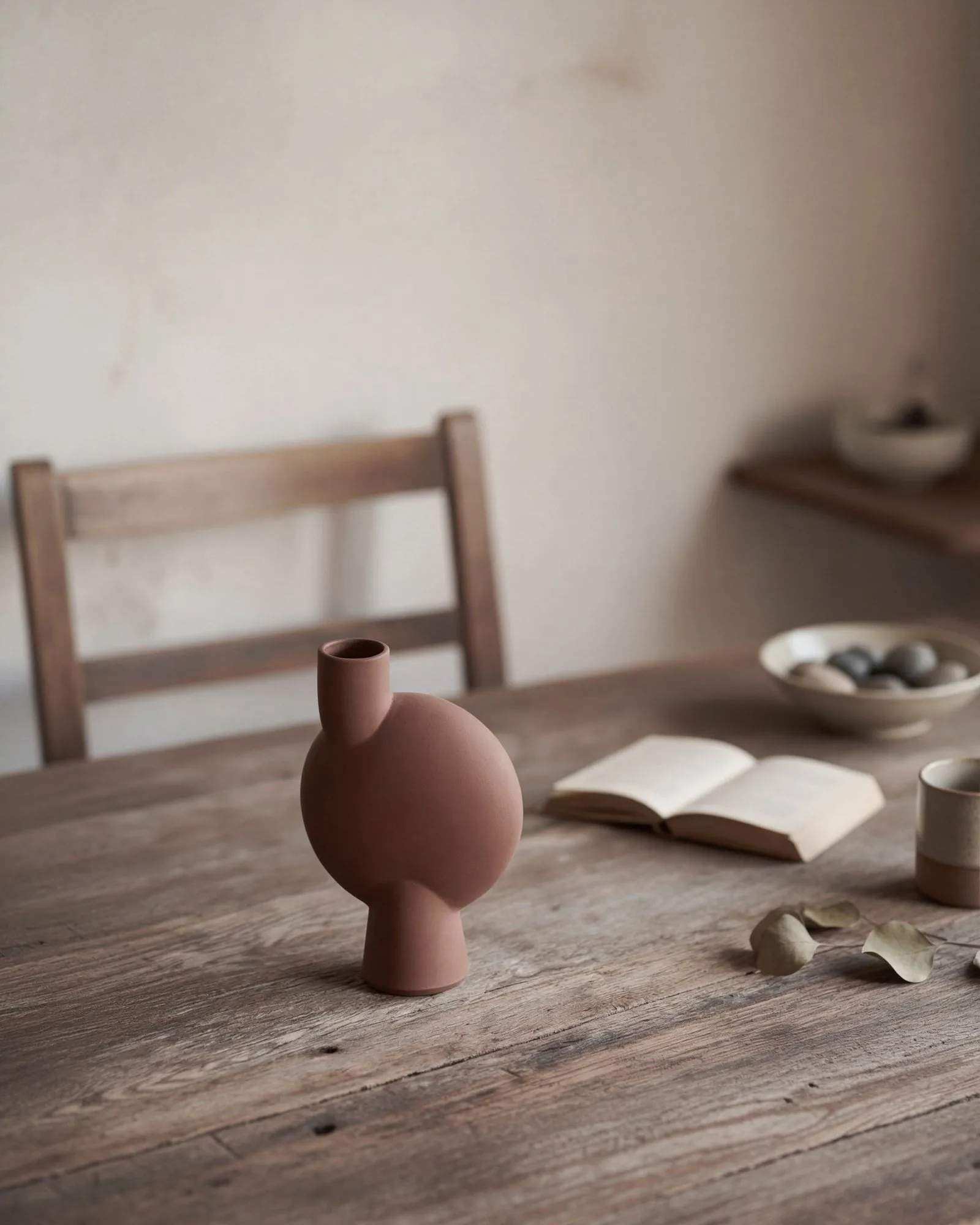 Sphere Bubl vaas Medio, Almond 101 Copenhagen