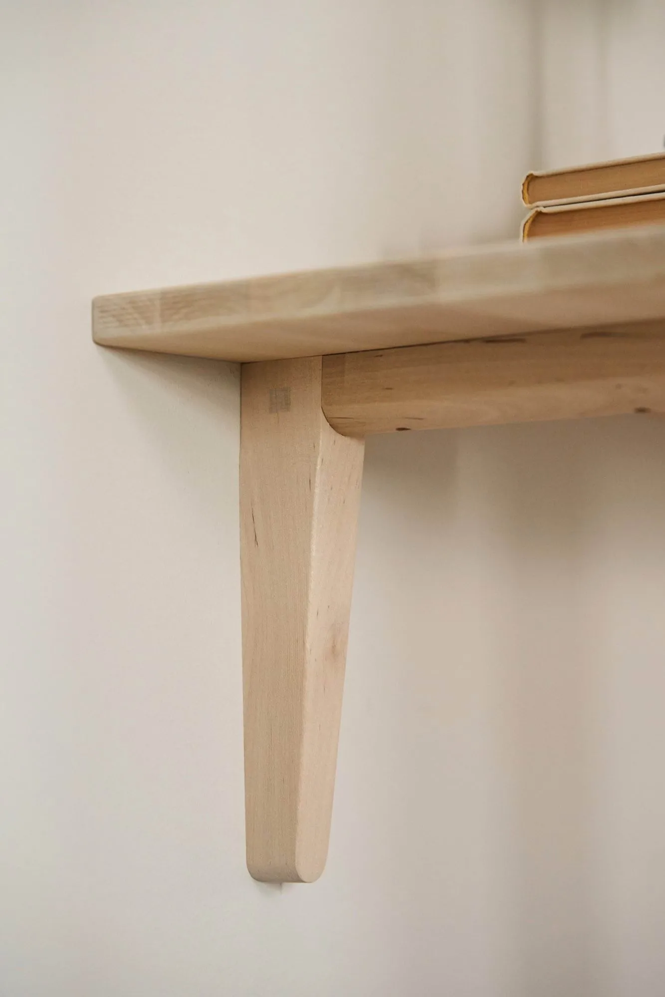 Bäckebo wandconsole, Berken,80×30×30 cm 1898