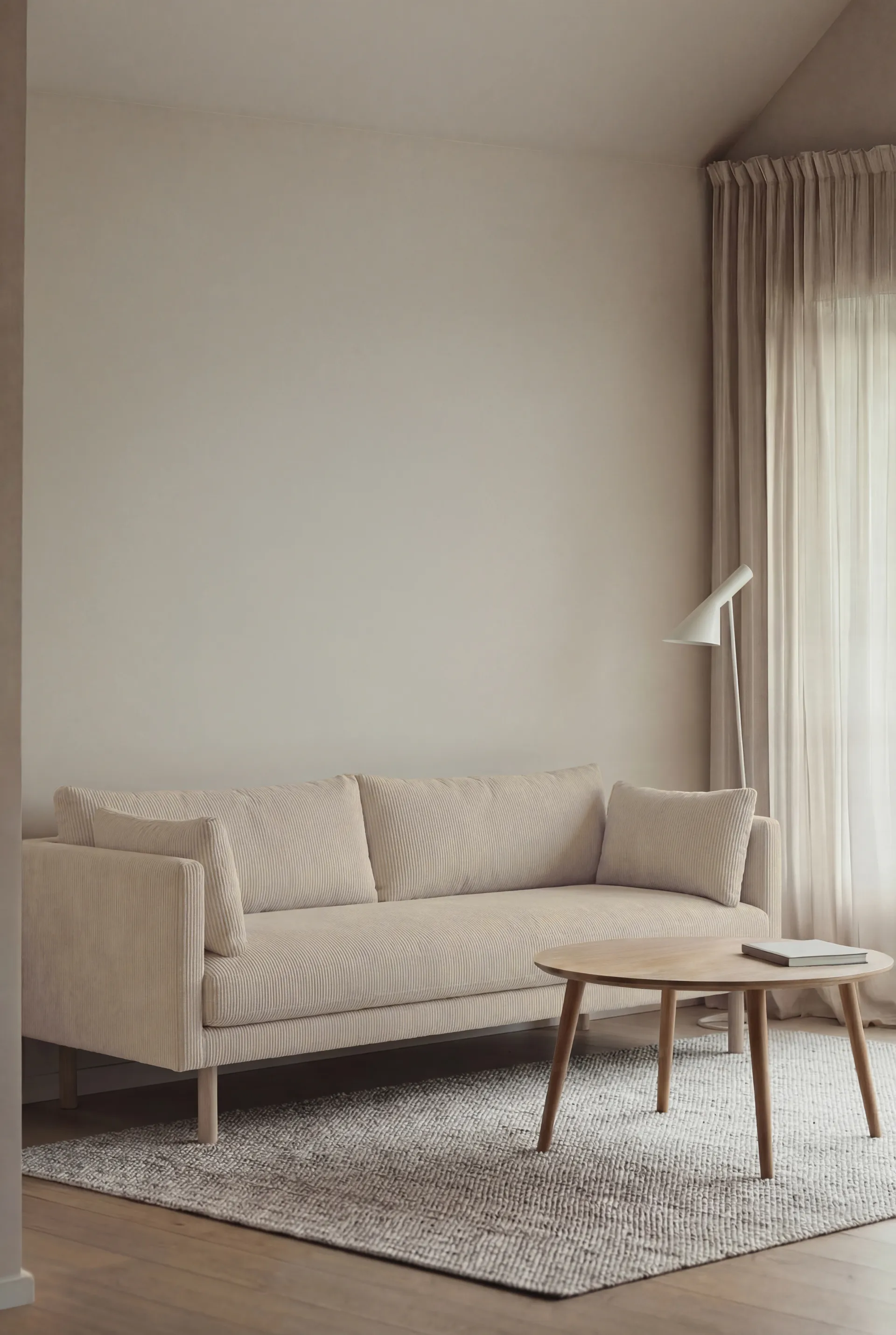 Linnevik sofa, Jump Beige 1956-witgeoliede eiken, 3-zits 1898