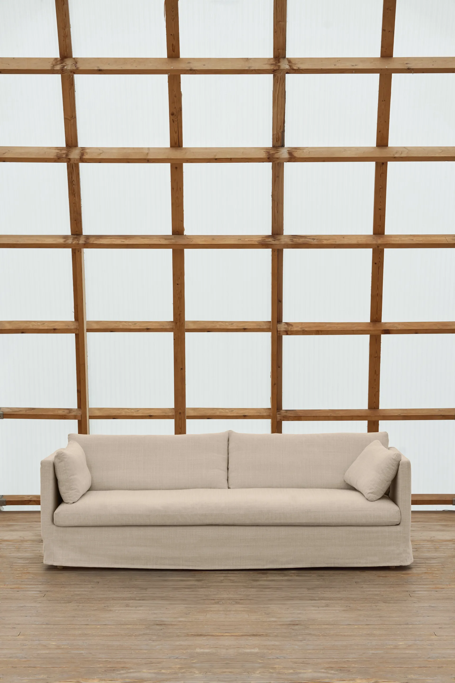 Linnevik sofa, Same Beige 6670-witgeoliede eiken, 4-zits, met rok 1898