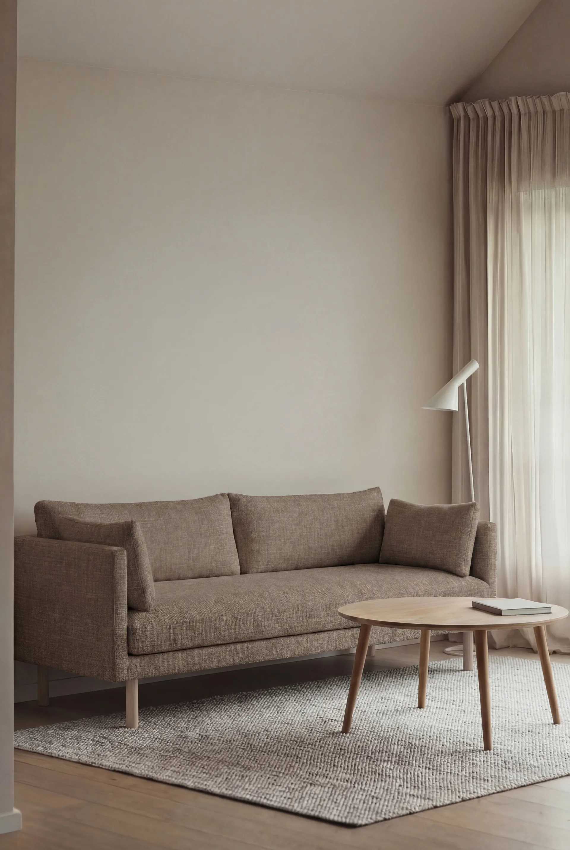 Linnevik sofa, Same Mole 6674-witgeoliede eiken, 3-zits 1898