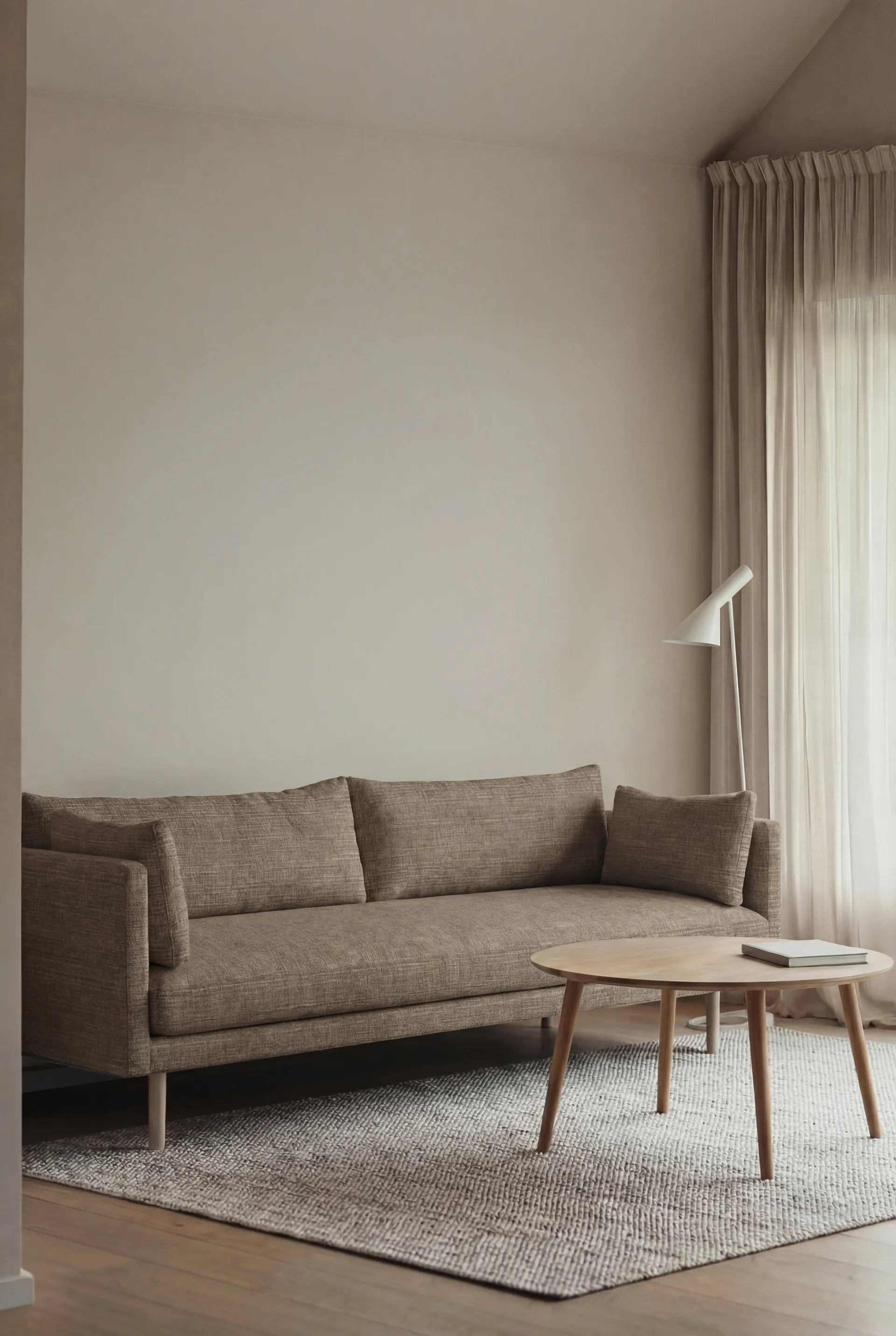 Linnevik sofa, Same Mole 6674-witgeoliede eiken, 4-zits 1898