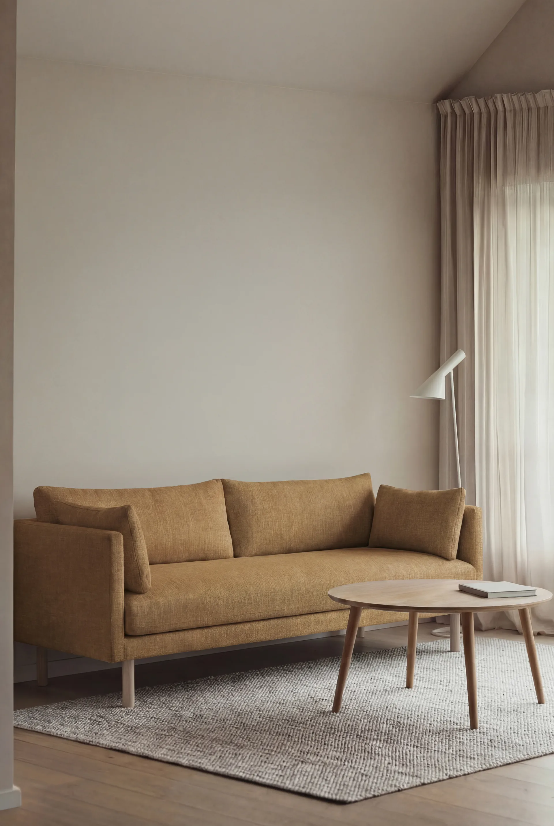 Linnevik sofa, Same Ochre 6676-witgeoliede eiken, 3-zits 1898