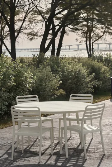 Marsala eettafel Ø140 cm + 4 Messina stoelen, off-white - 1898