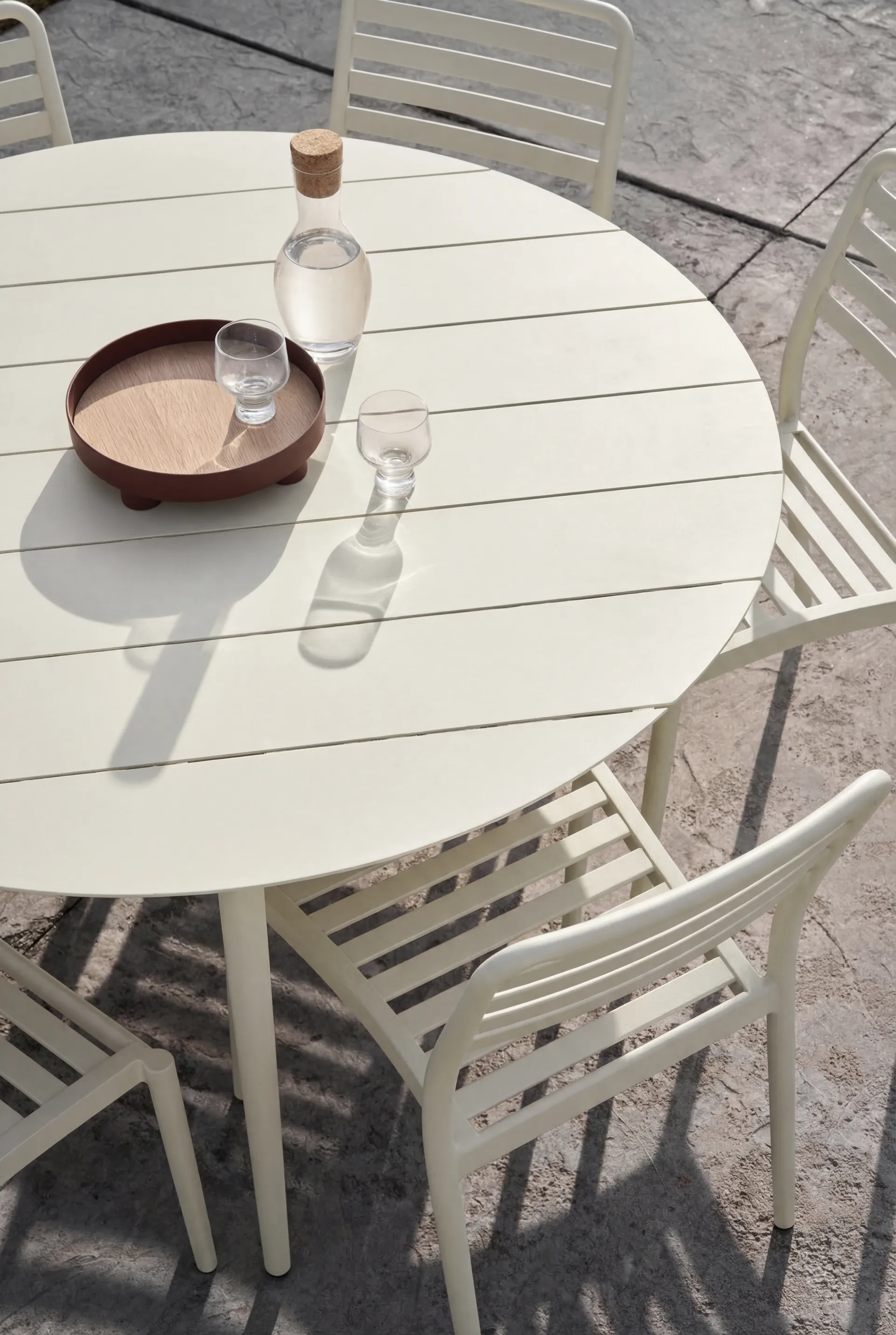 Marsala eettafel Ø140 cm + 4 Messina stoelen, off-white,  1898