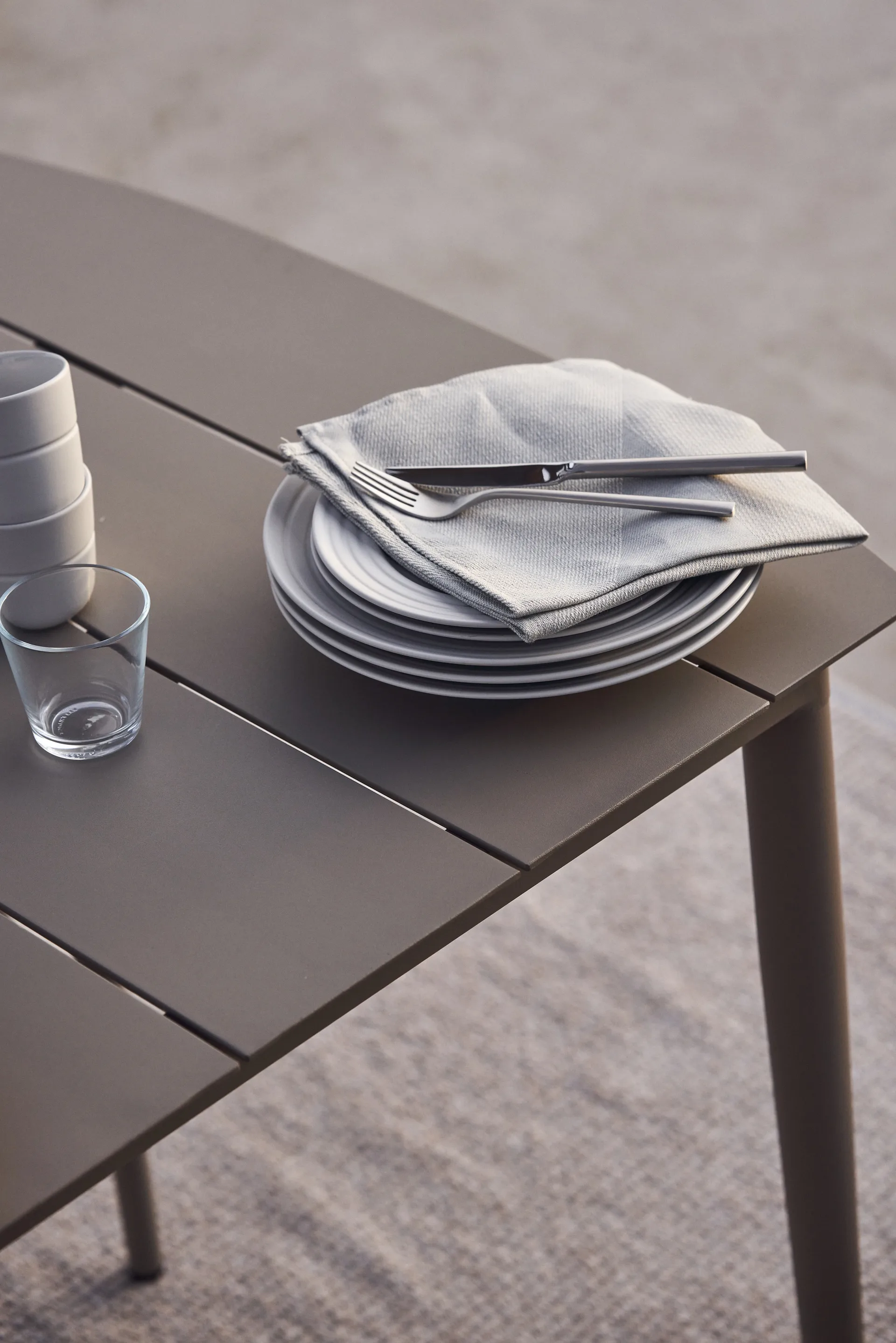 Marsala eettafel, Taupe, 152x90 cm 1898