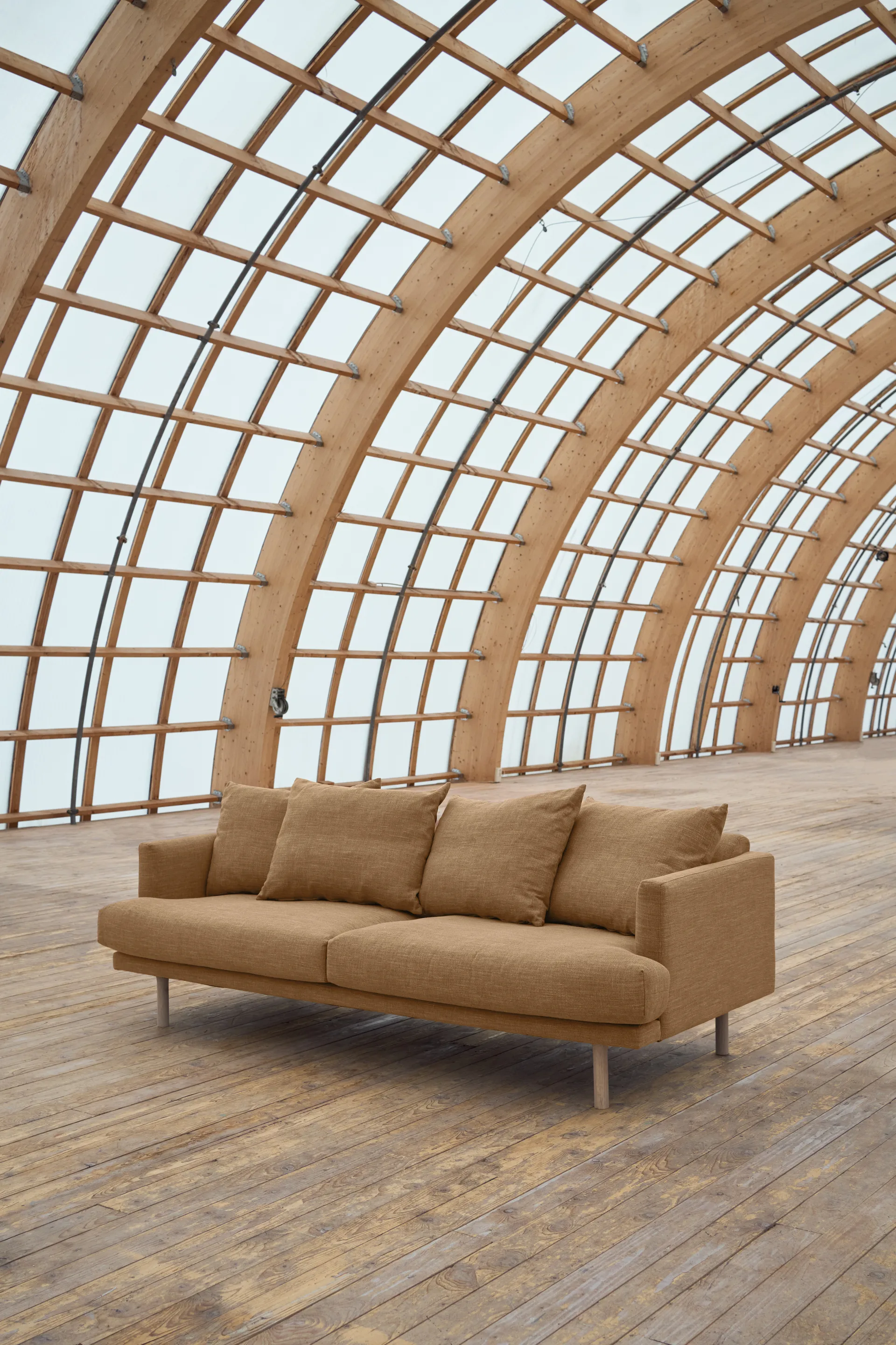 Sjövik sofa, Same Ochre 6676-witgeoliede eiken, 3-zits 1898