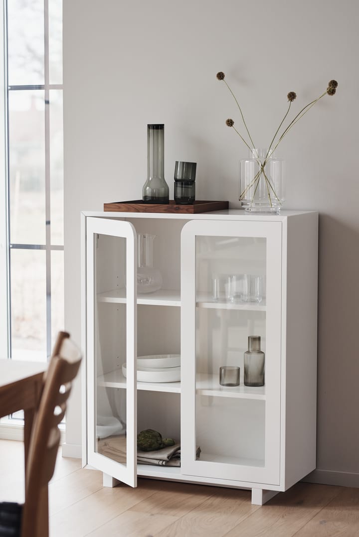 Vidja lage vitrinekast, White 1898
