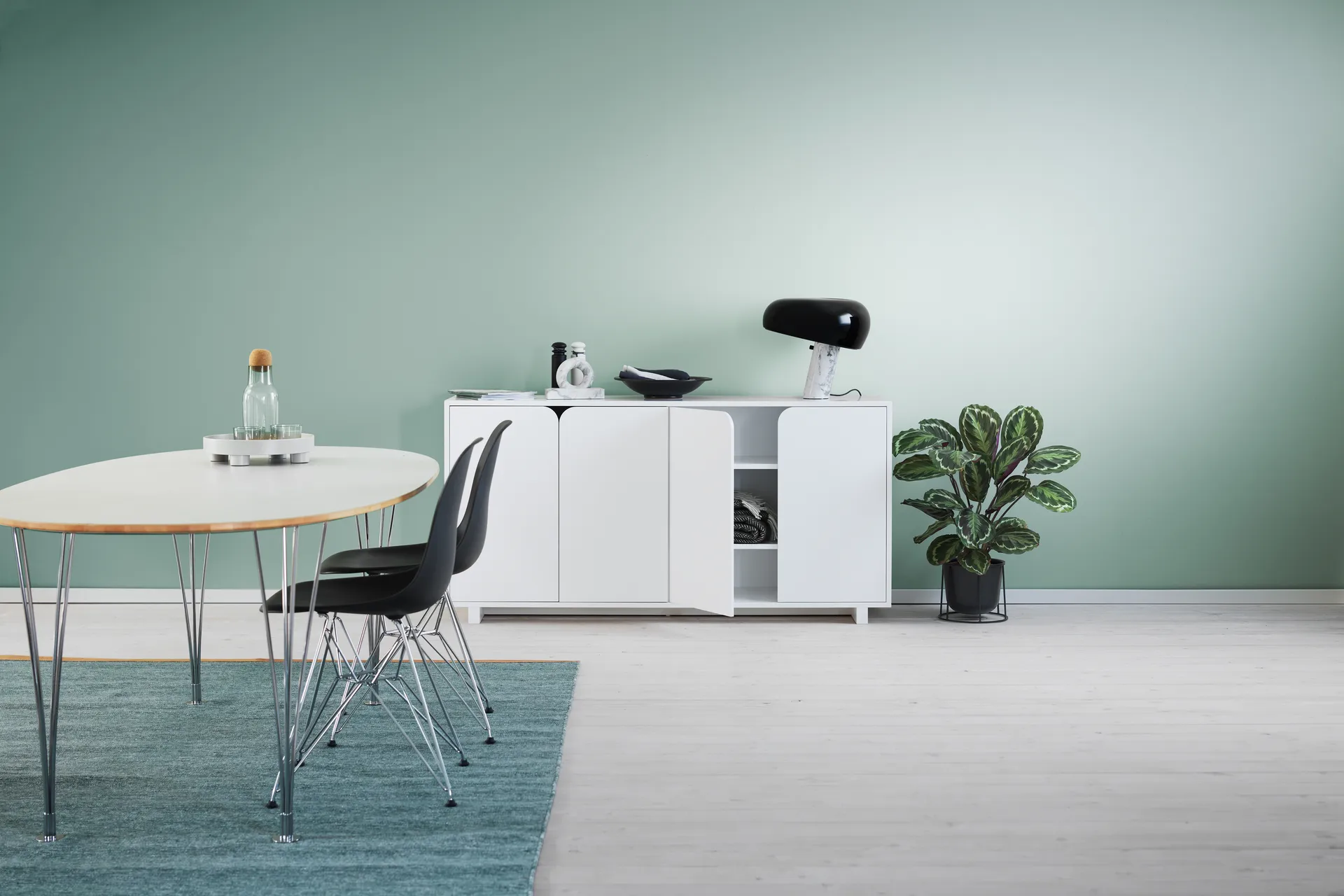 Vidja sideboard, Wit 1898