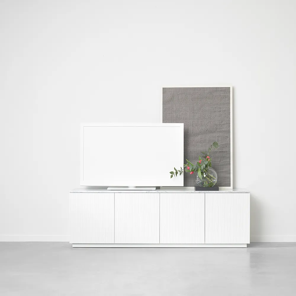 Beam sideboard, witte lak, sokkel van geolied eikenhout A2