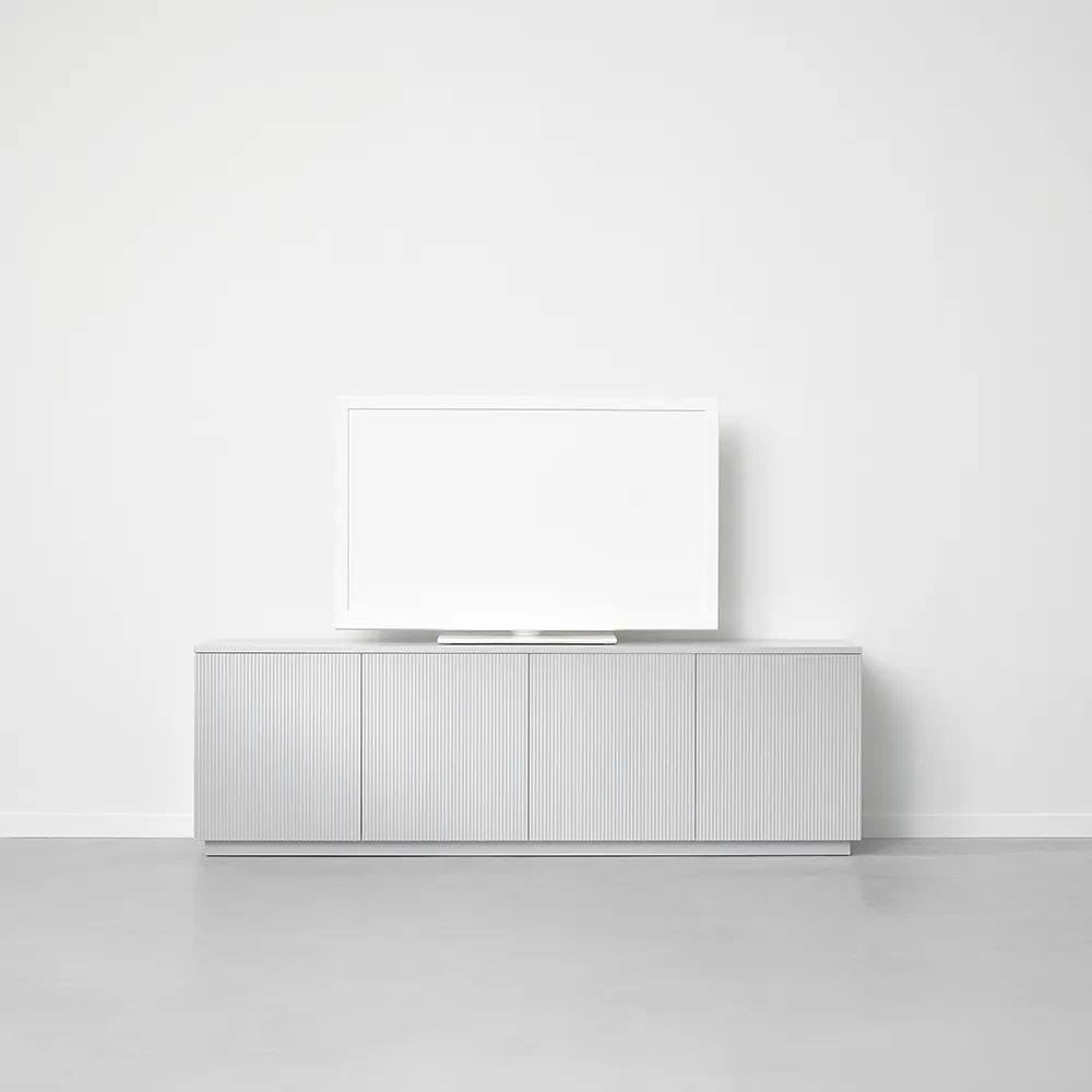 Beam sideboard, witte lak, witte sokkel, blad van carrara marmer A2