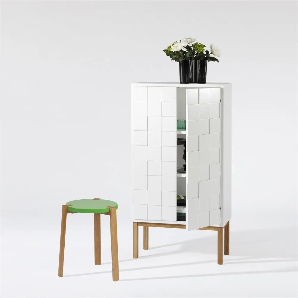 Collect kast 2010, Eikenhouten poten A2