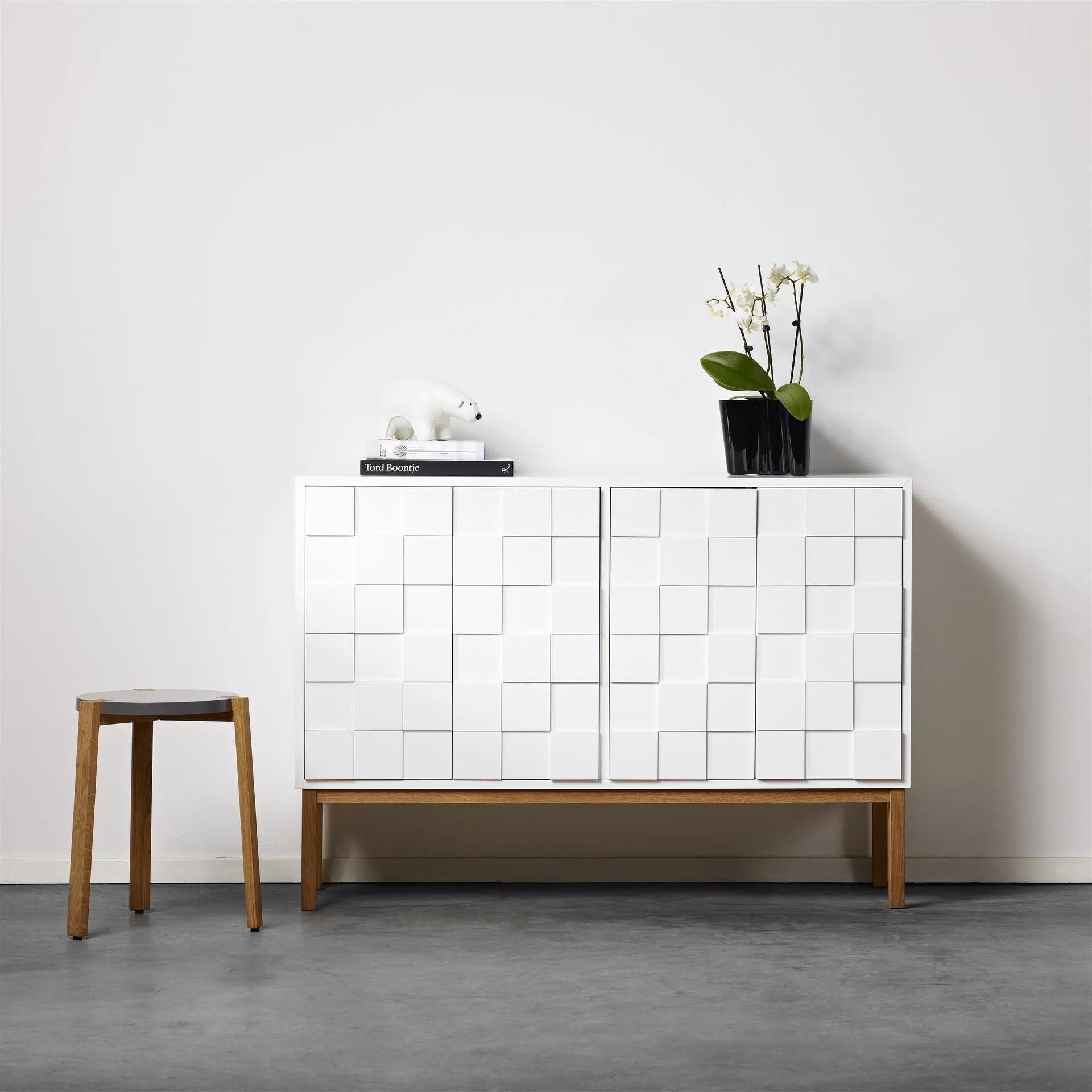 Collect kast 2010 laag, eikenhout A2