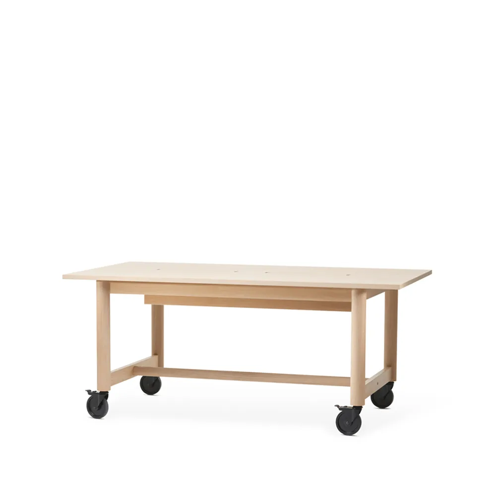 Connect bureau, eikenhout wit geolied, zwarte wielen, h73 A2