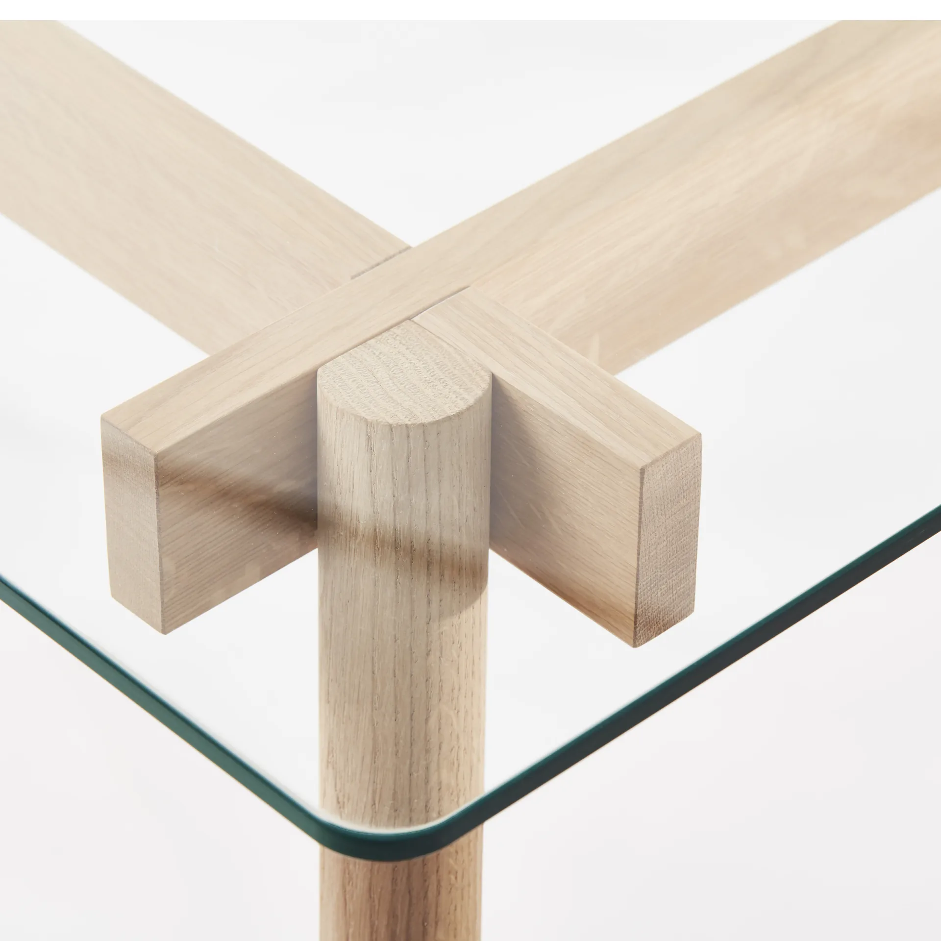 Corners eettafel, geolied eikenhout, glas A2