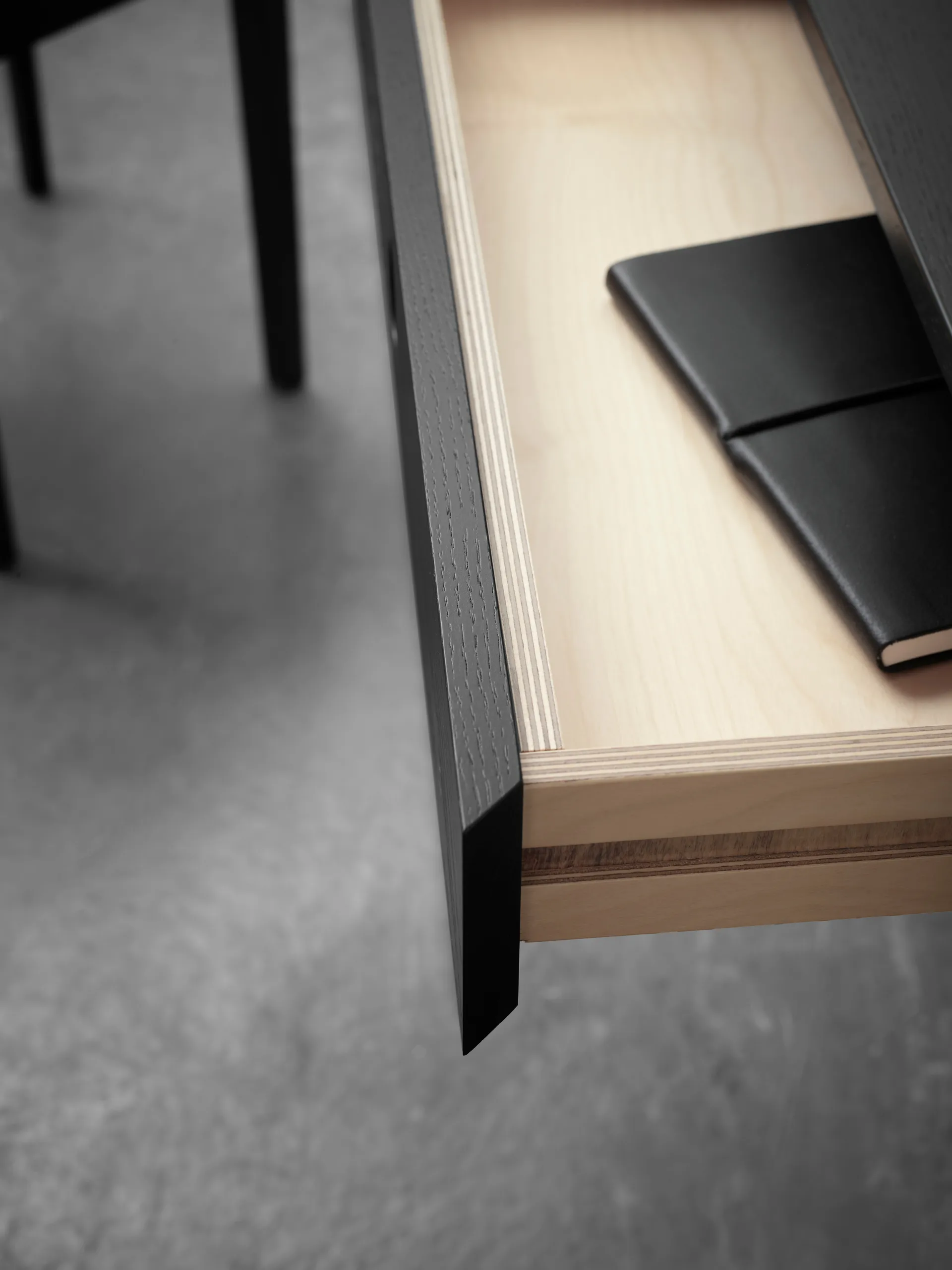 Mind bureau, Zwart gebeitst eiken, 118x74x44 cm A2