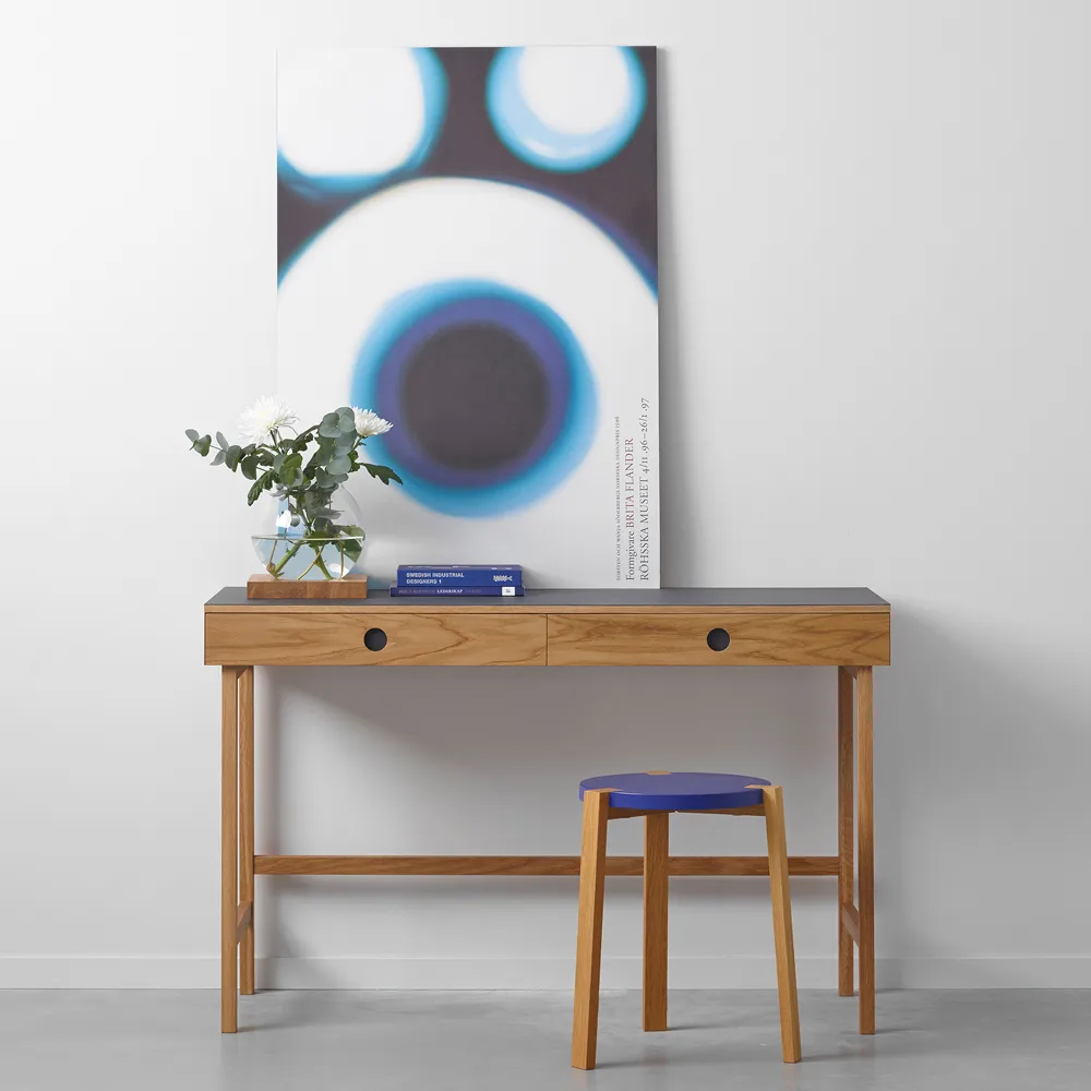 Mind bureau, zwart linoleum, lades en poten in witgeolied eikenhout A2