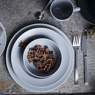 Groovy bord Ø 27 cm, Grijs Aida