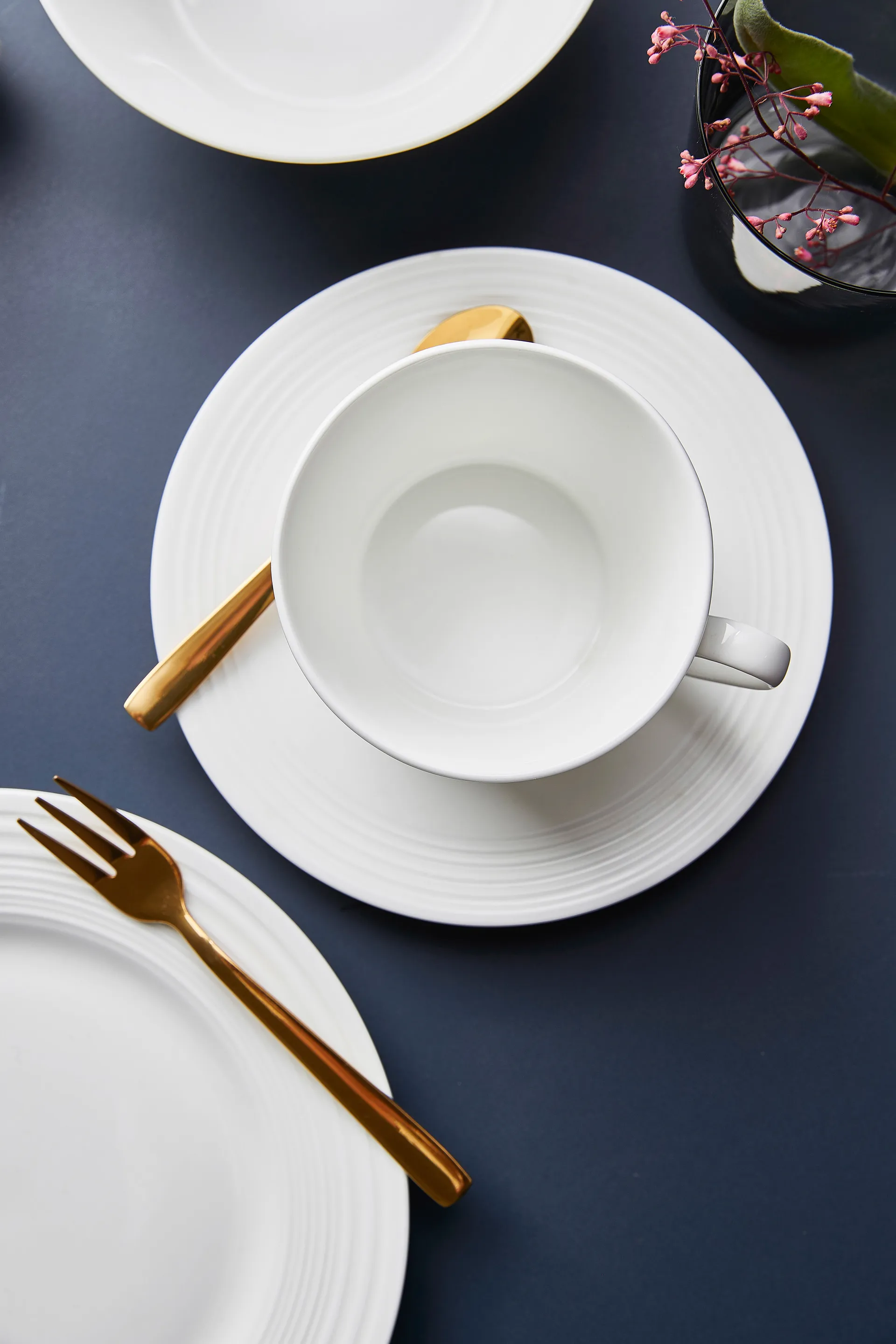 Raw bestekset 60-delig, Gold Aida