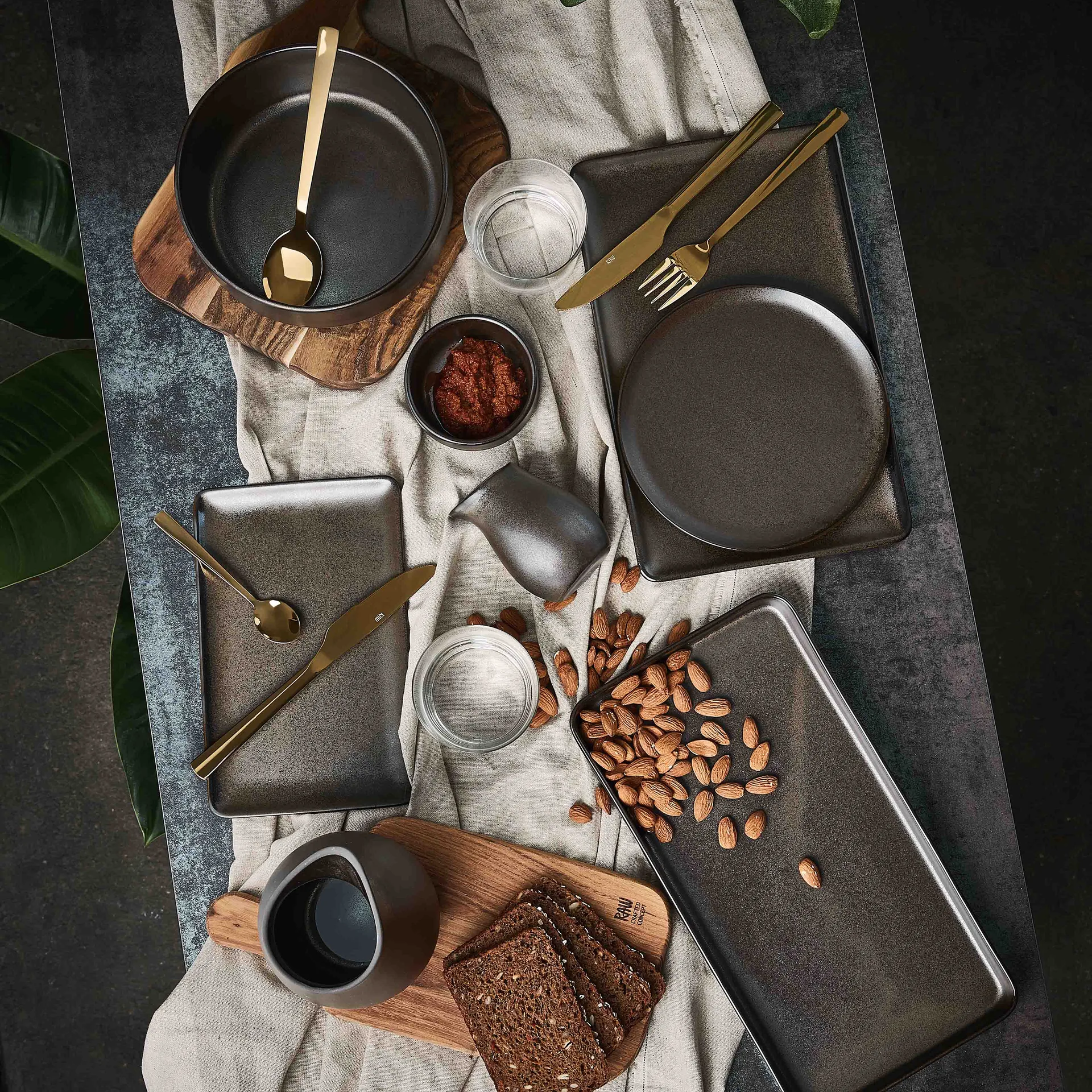 Raw bord 23,5 x 15 cm., Metallic brown Aida