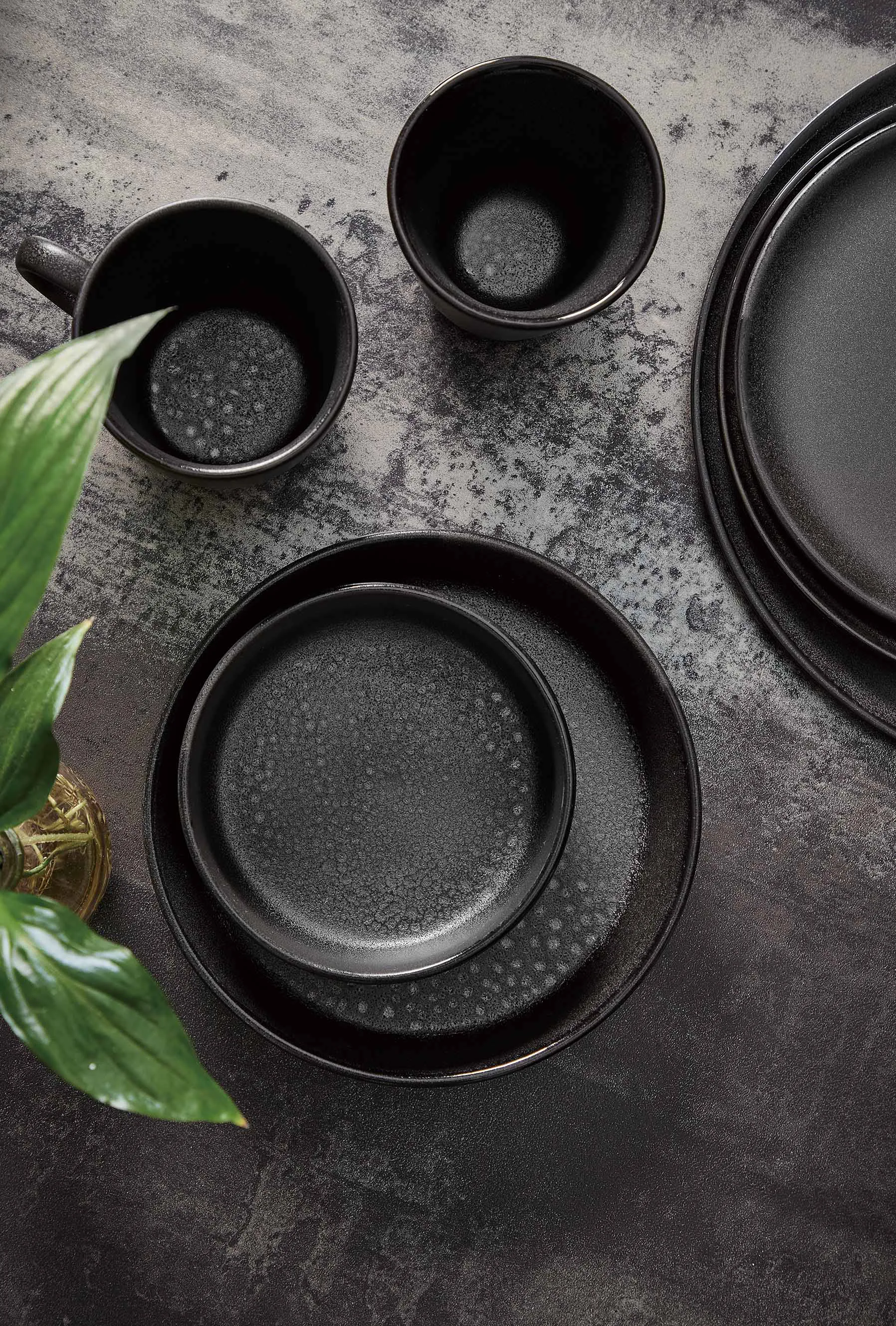 Raw mok met oor 35 cl, Titanium black Aida