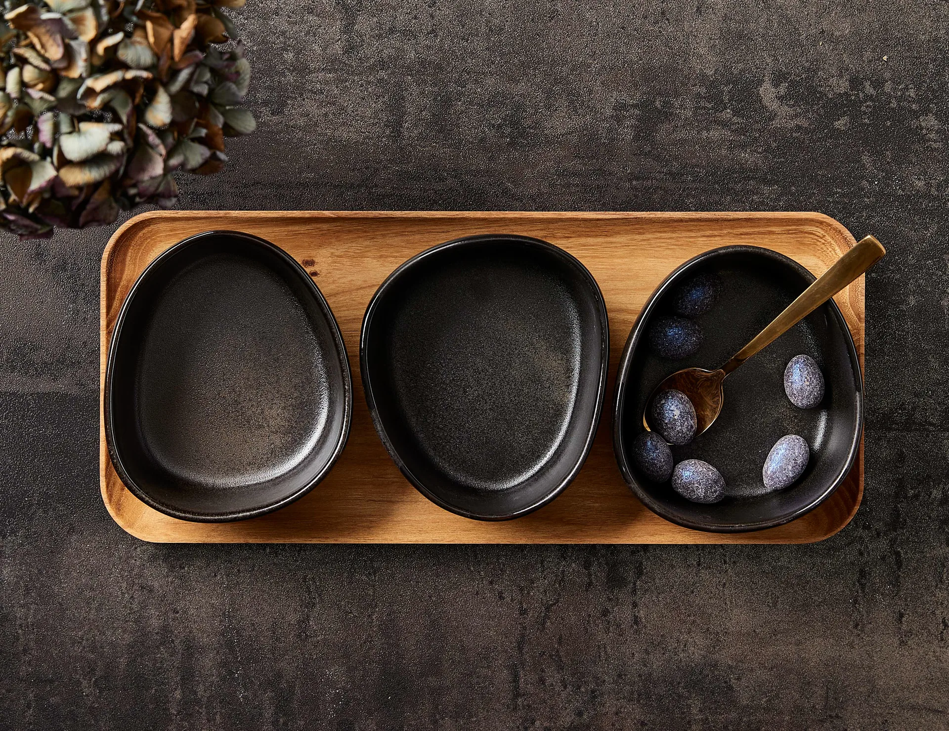 Raw Organic kommenset met houten plateau, Titanium Black Aida