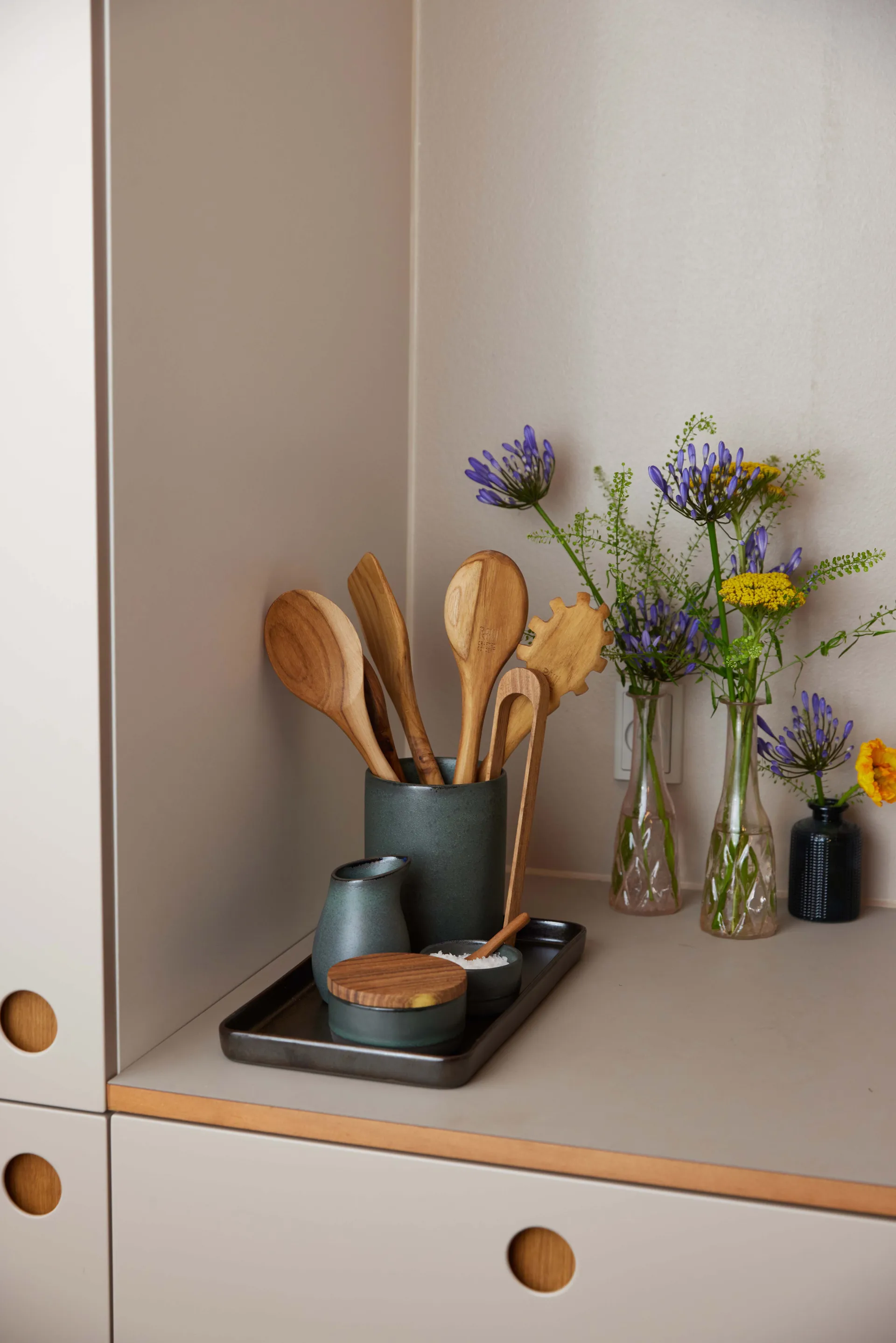 Raw teak tang 23 cm, Bruin Aida