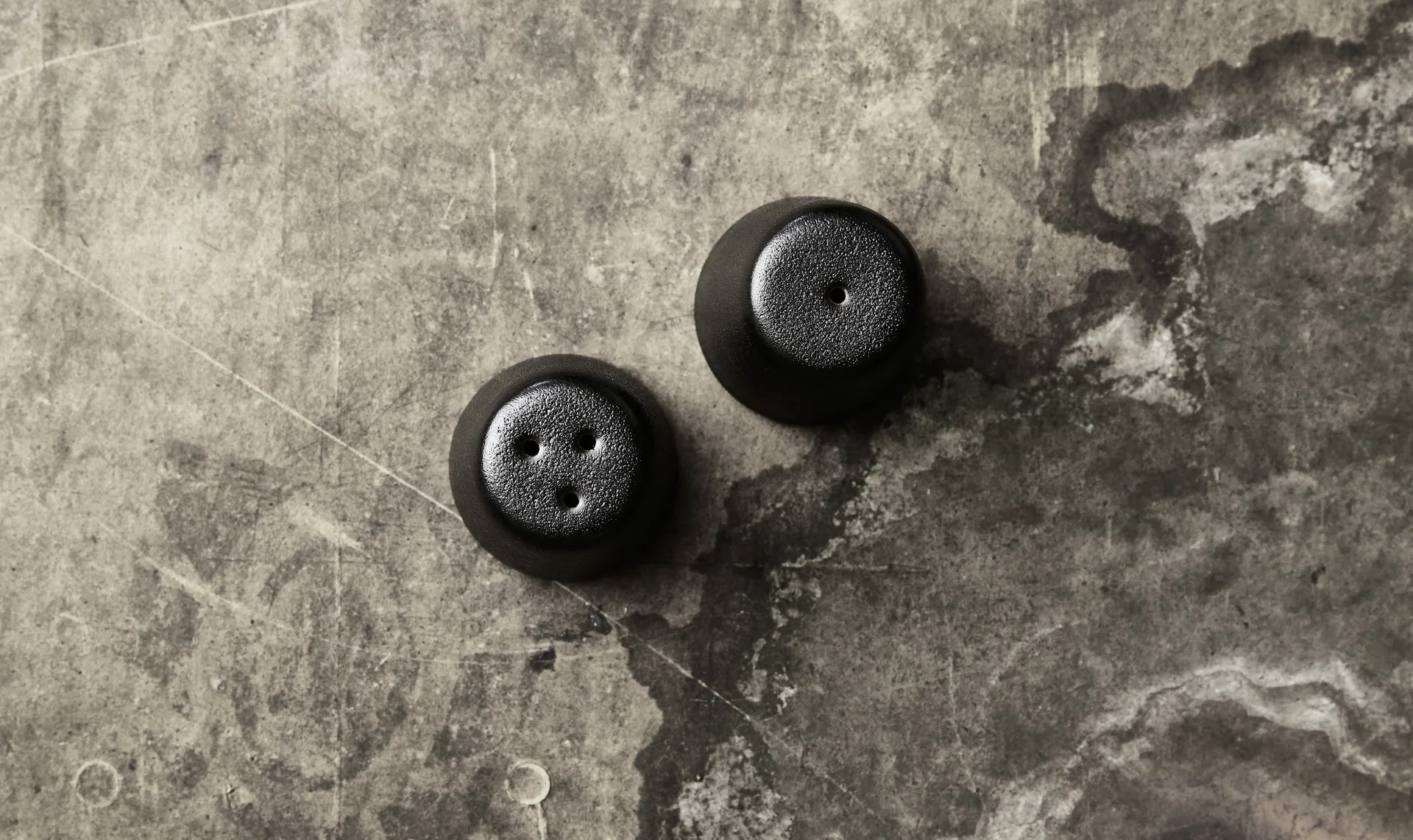 Raw zout- en peperset, Titanium Black Aida