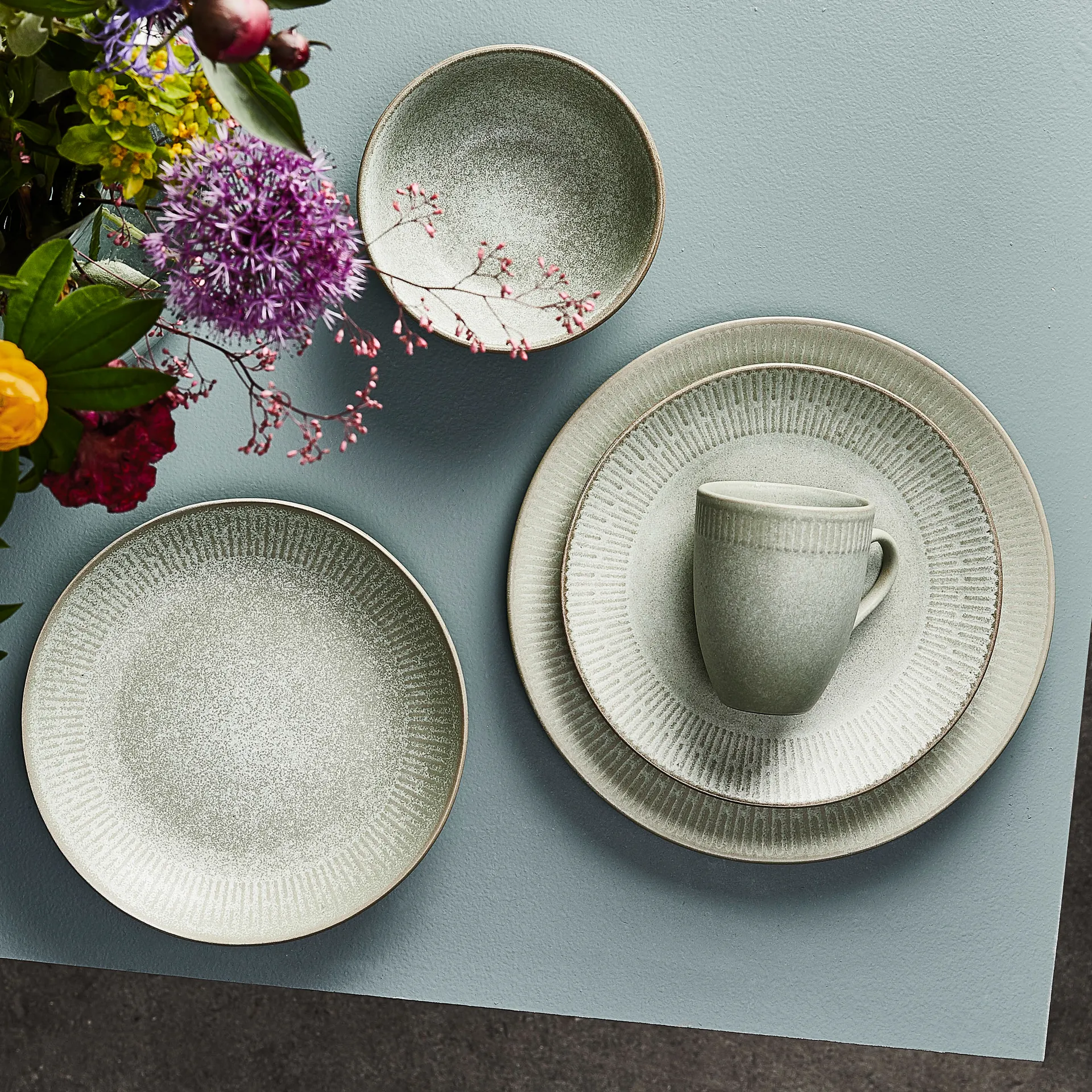 Relief bord 27 cm, Groen Aida