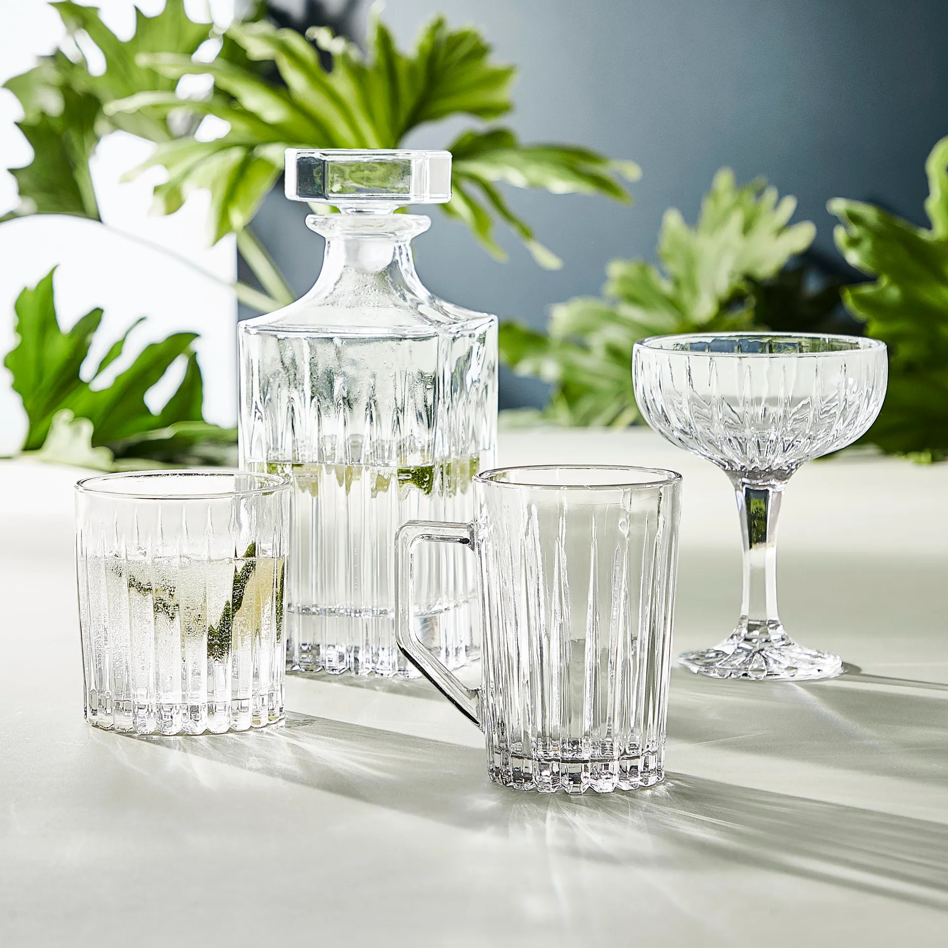 Relief glas met handvat 4-pack, Helder Aida