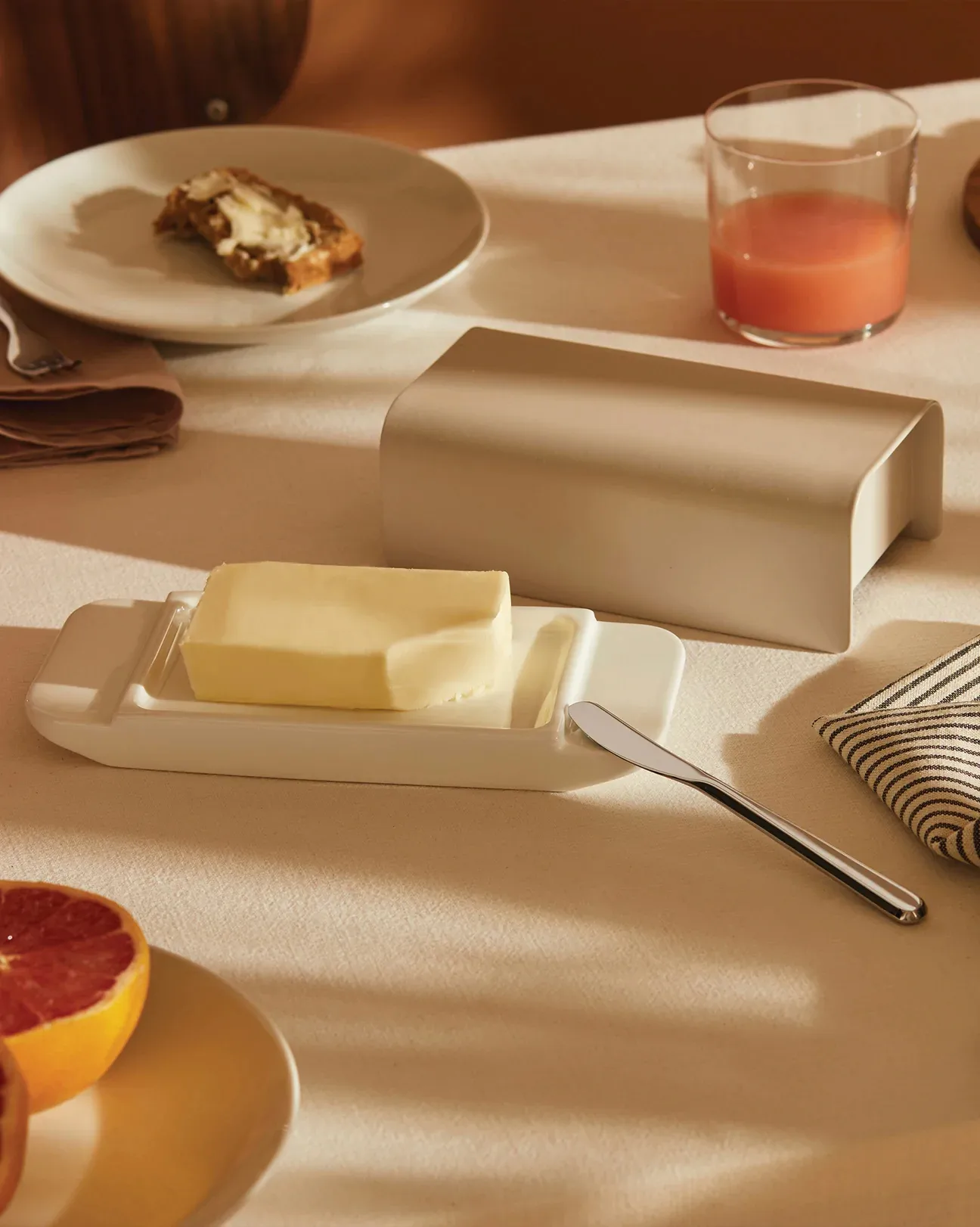 Mattina botervloot 9,5x21 cm, Warm grijs-roestvrij staal Alessi