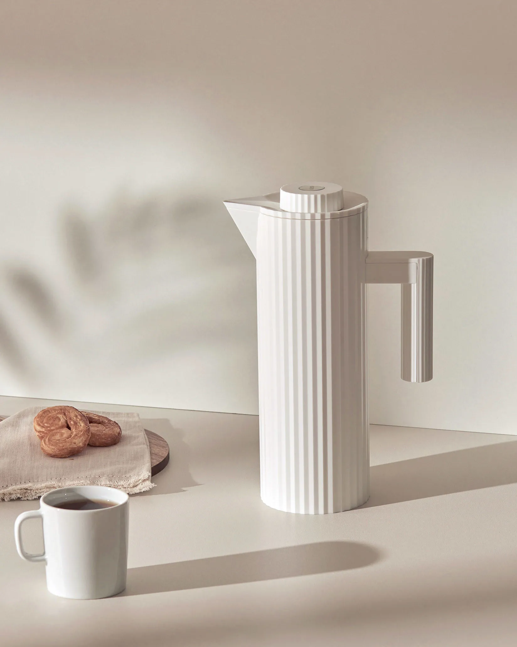 Plissé thermoskan 1 L, Wit Alessi