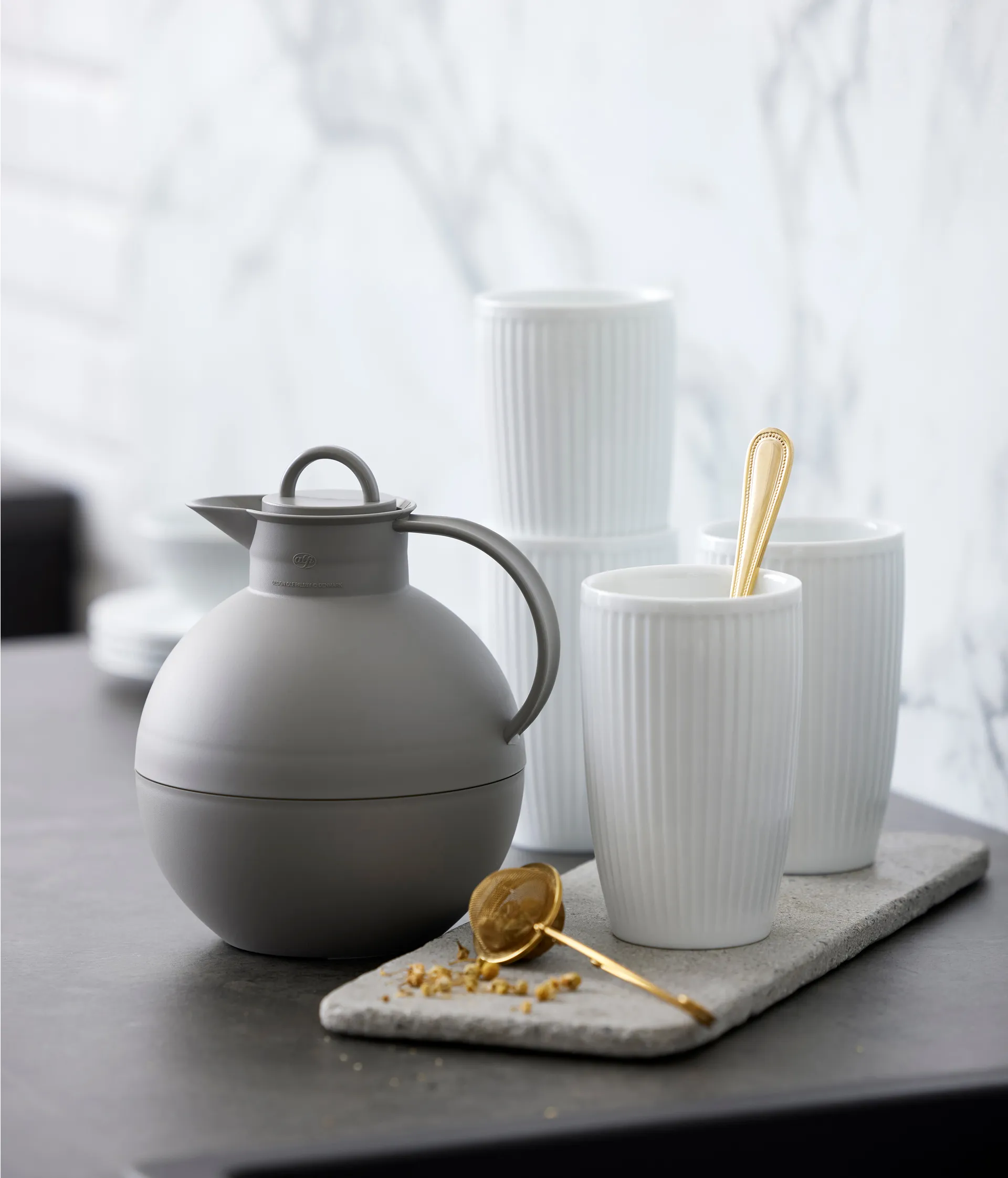 Kulan thermoskan 0,94 l, Mat grafietgrijs Alfi