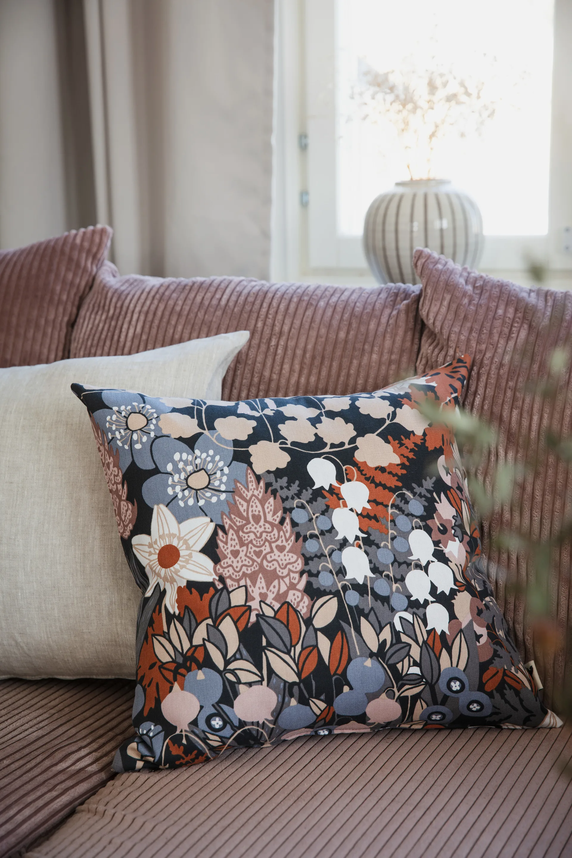 Bos kussenhoes 47x47 cm, Blauw-bruin Almedahls