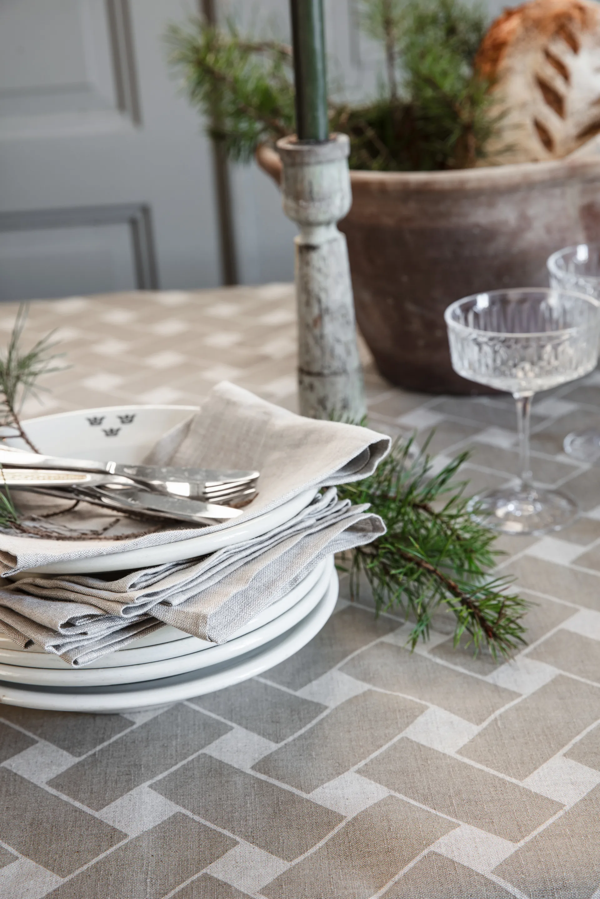 Korg XL tafelkleed 145x250 cm, Natuur-taupe Almedahls