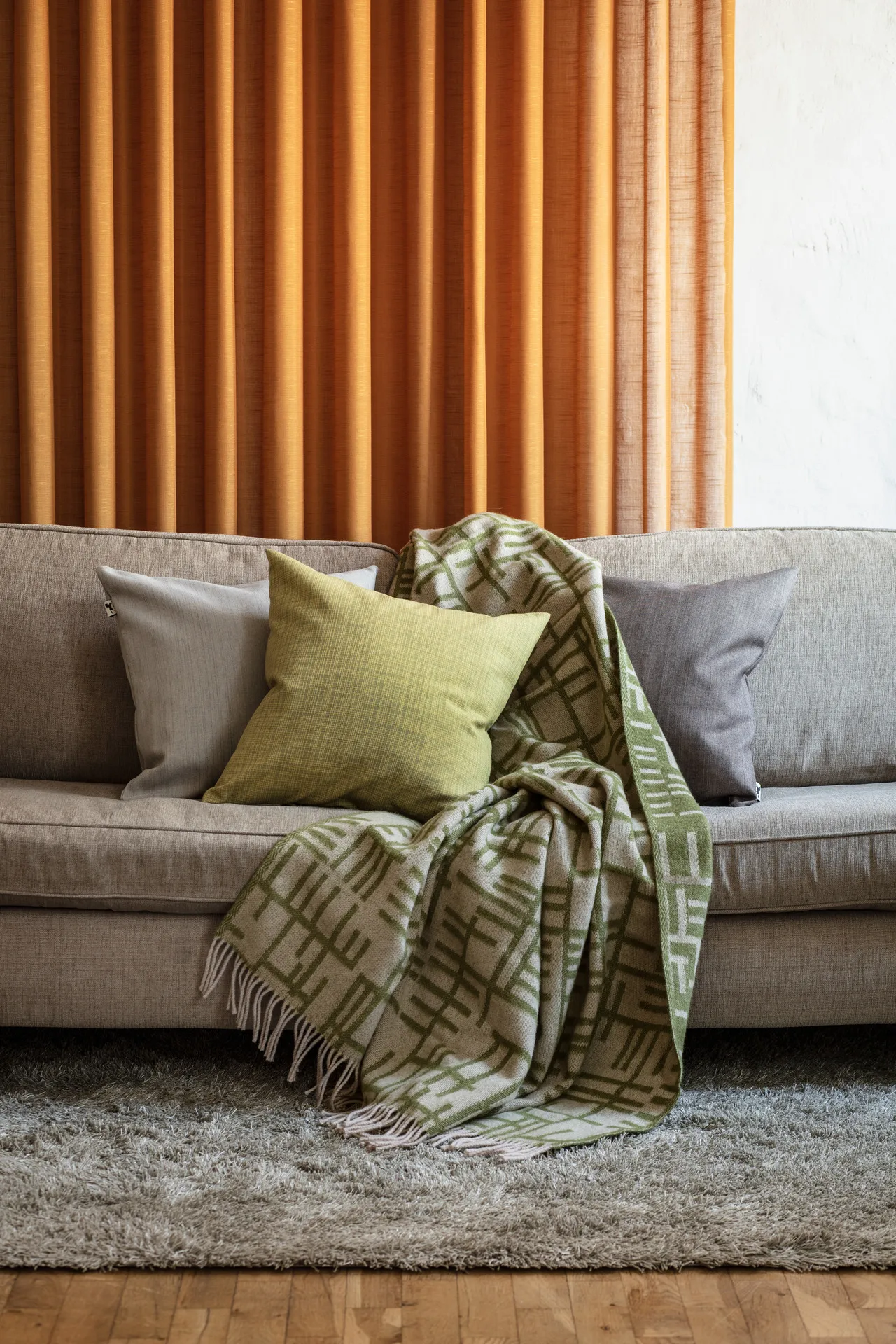 Pickepin plaid 130x170 cm, Mosgroen-beige Almedahls