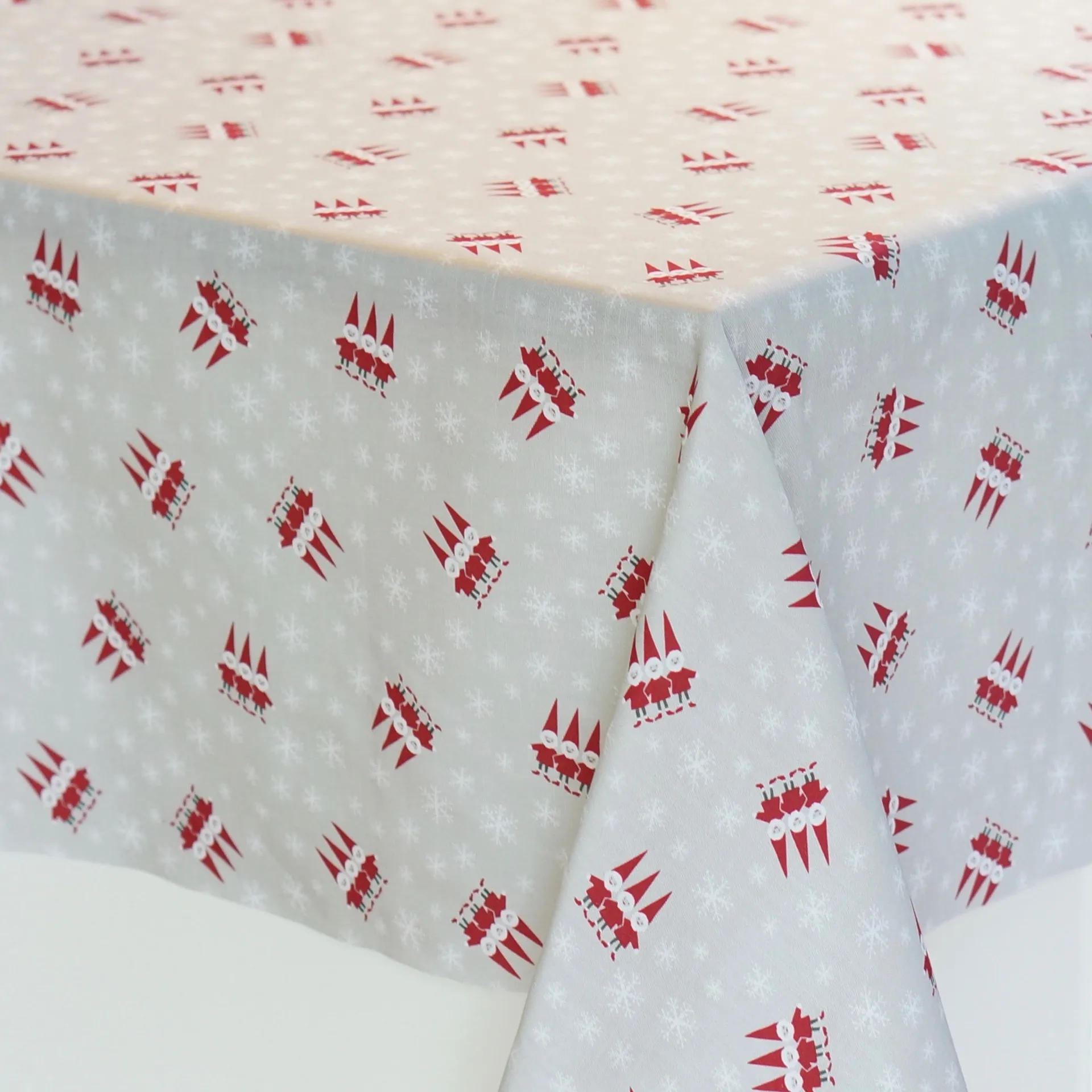 Tomtenisse tafelzeil 145x220 cm, Beige Almedahls