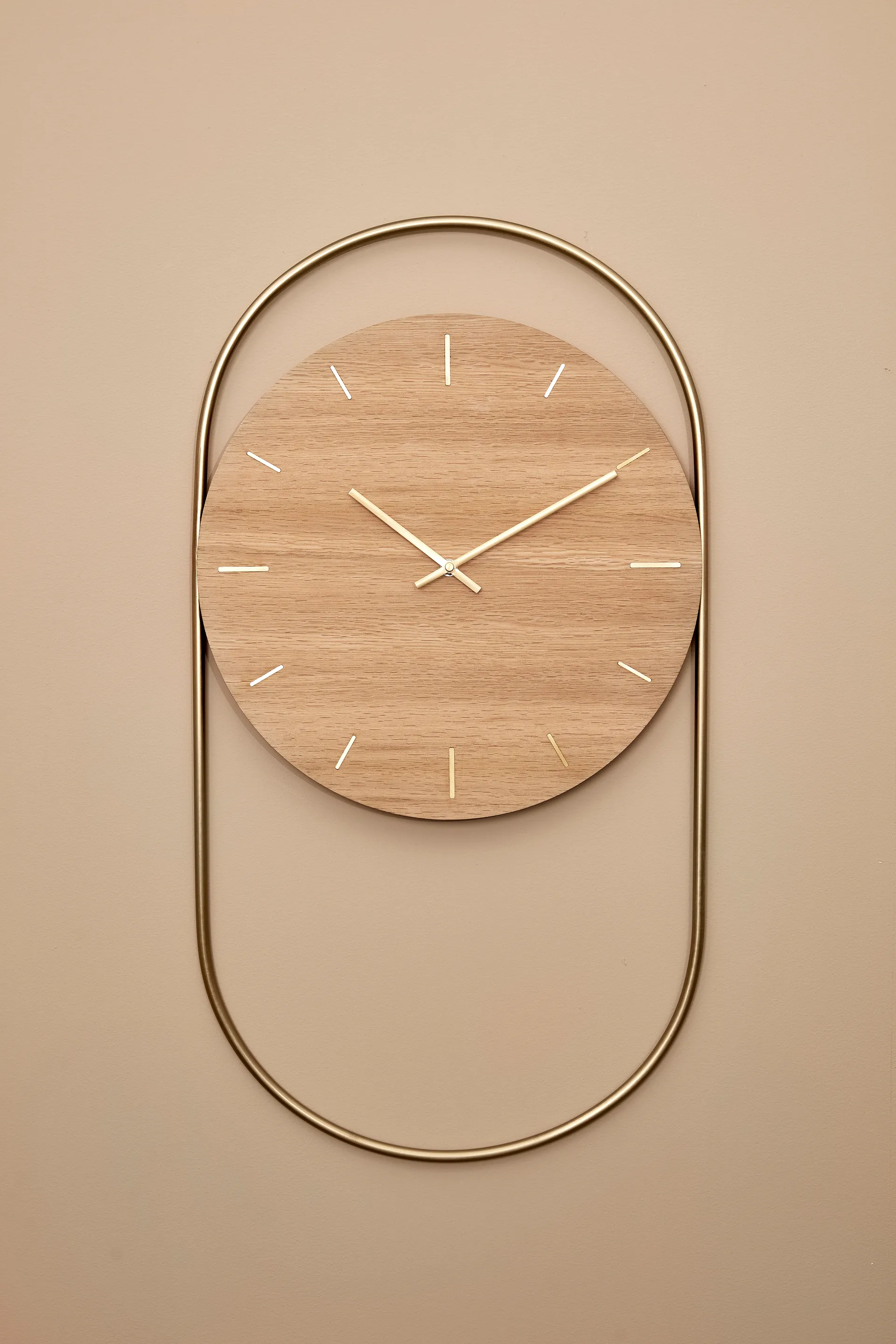 A-Wall wandklok 41x76 cm, Oak-brass Andersen Furniture