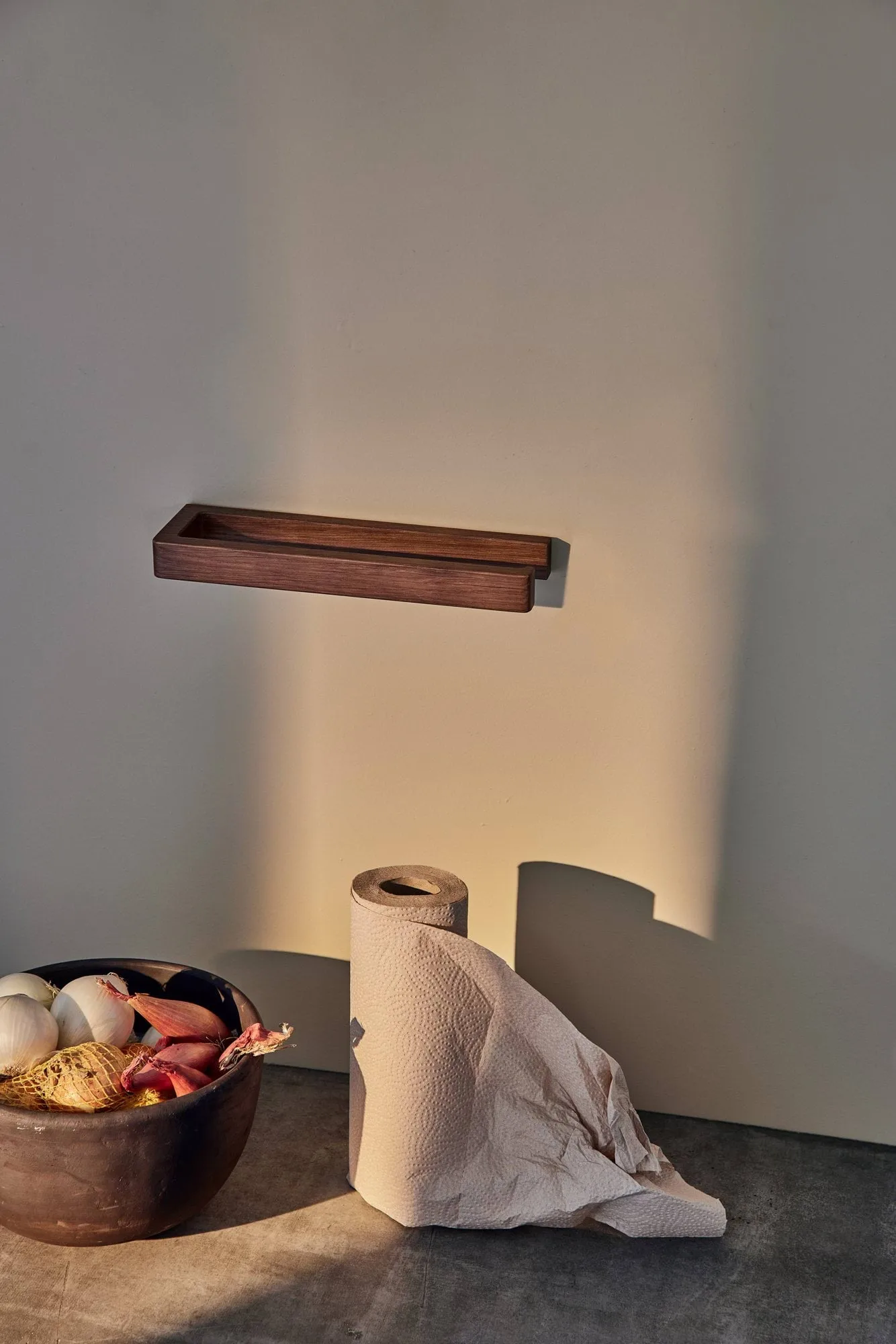 Andersen keukenrolhouder 2, gelakte es Andersen Furniture