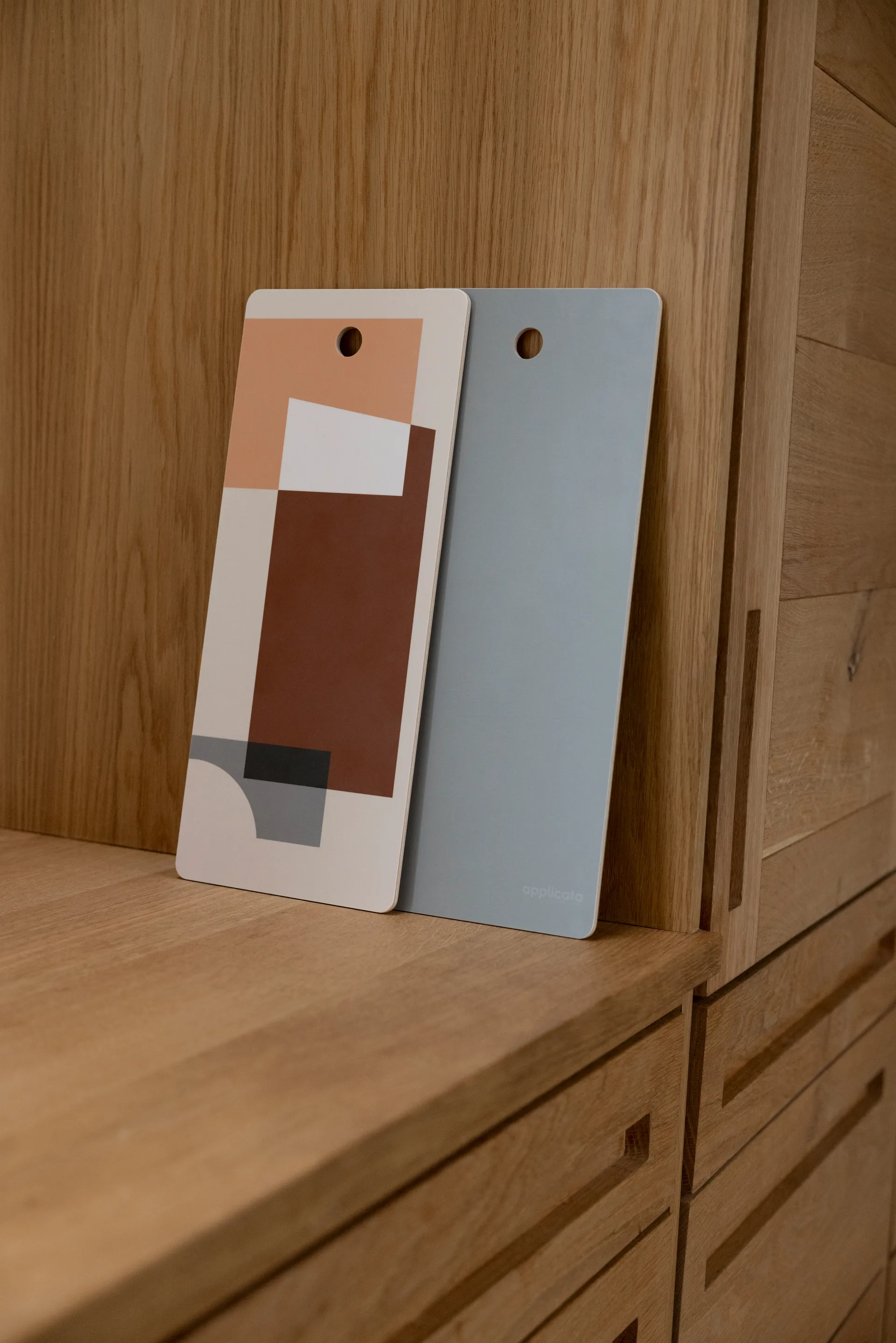 A tribute to colour snijplank, Clay - 40x17 cm Applicata