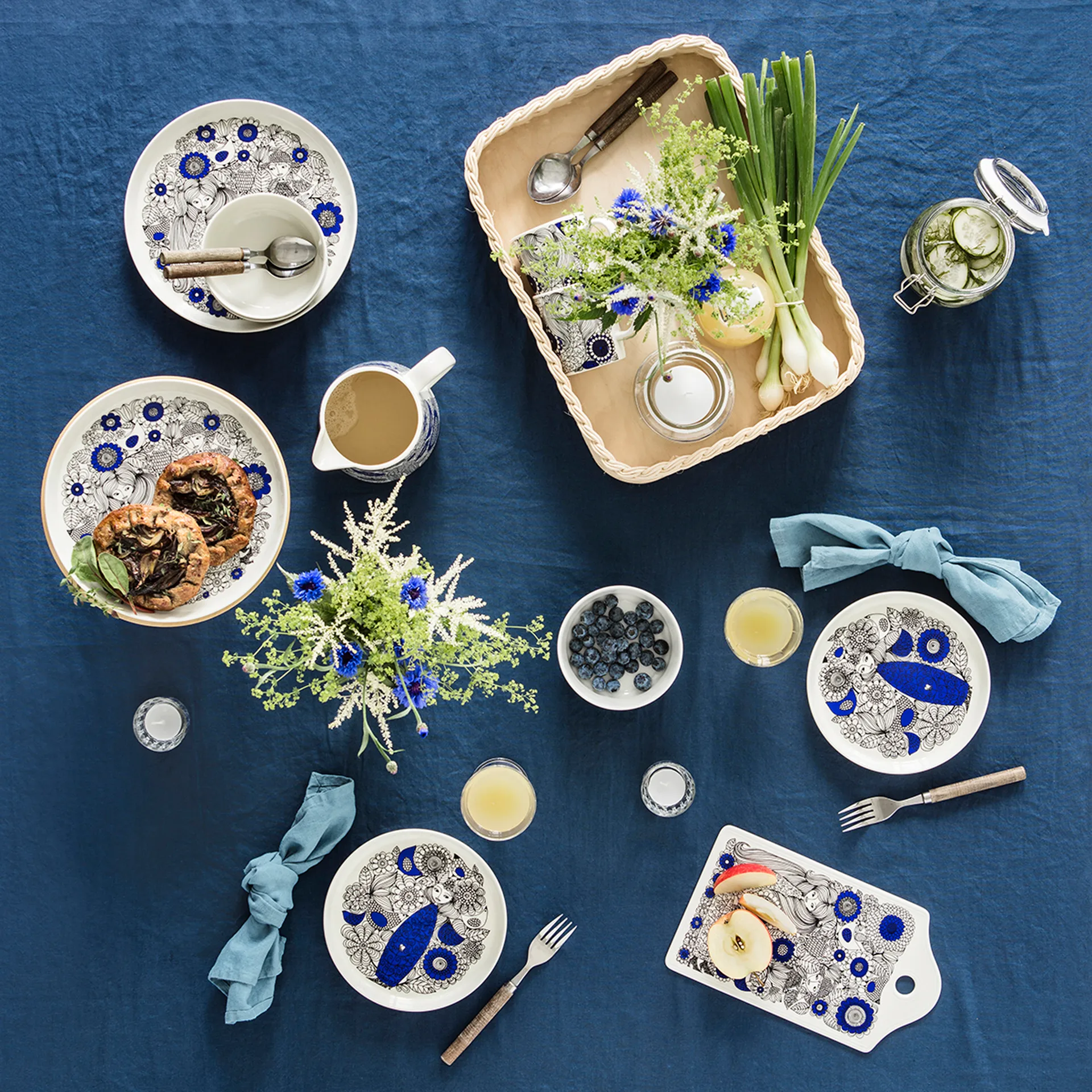 Pastoraali bord Ø24 cm, Blauw Arabia