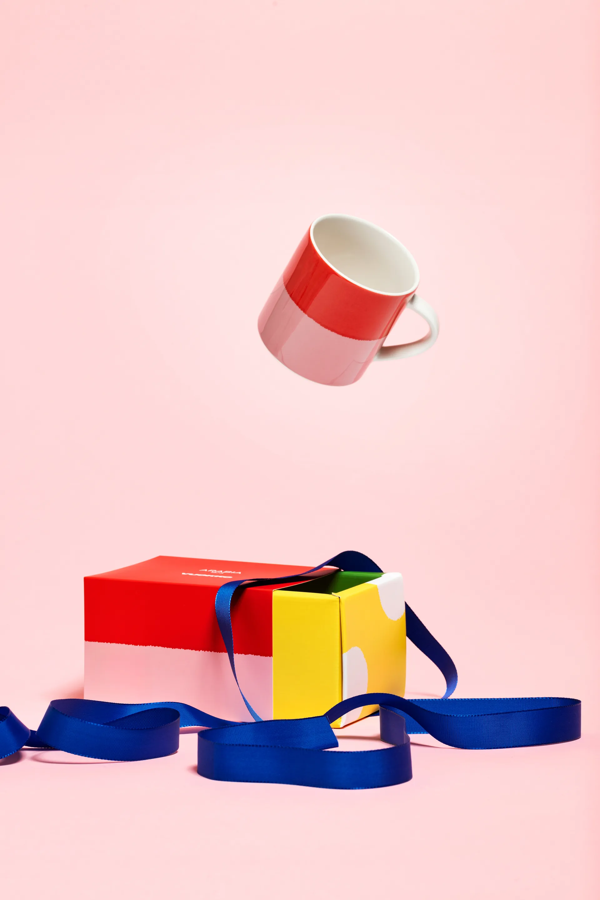 Vuokko mok 35 cl, 2-kleurig roze-rood Arabia