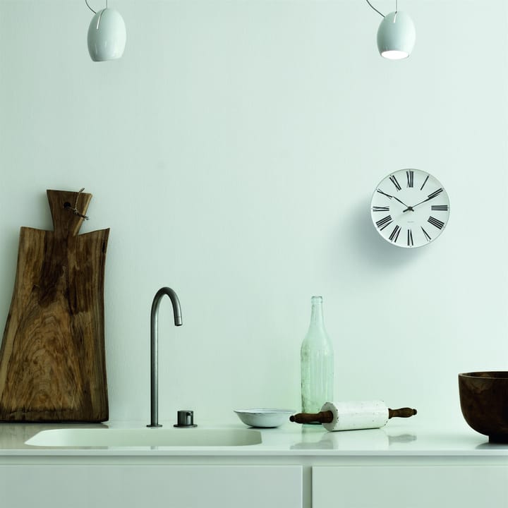 Arne Jacobsen Roman wandklok, Ø 16 cm Arne Jacobsen Clocks