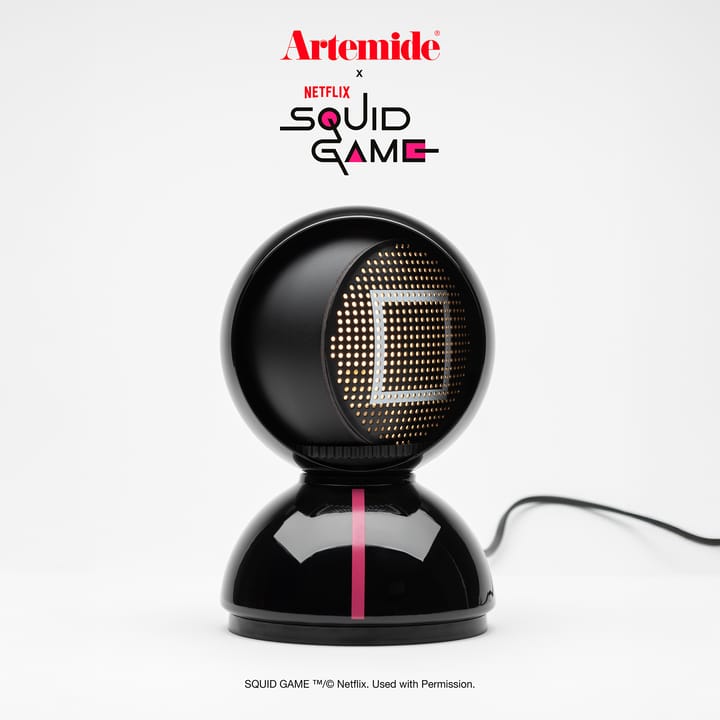 Eclisse x Squid Game tafellamp Special Edition, Guard black Artemide
