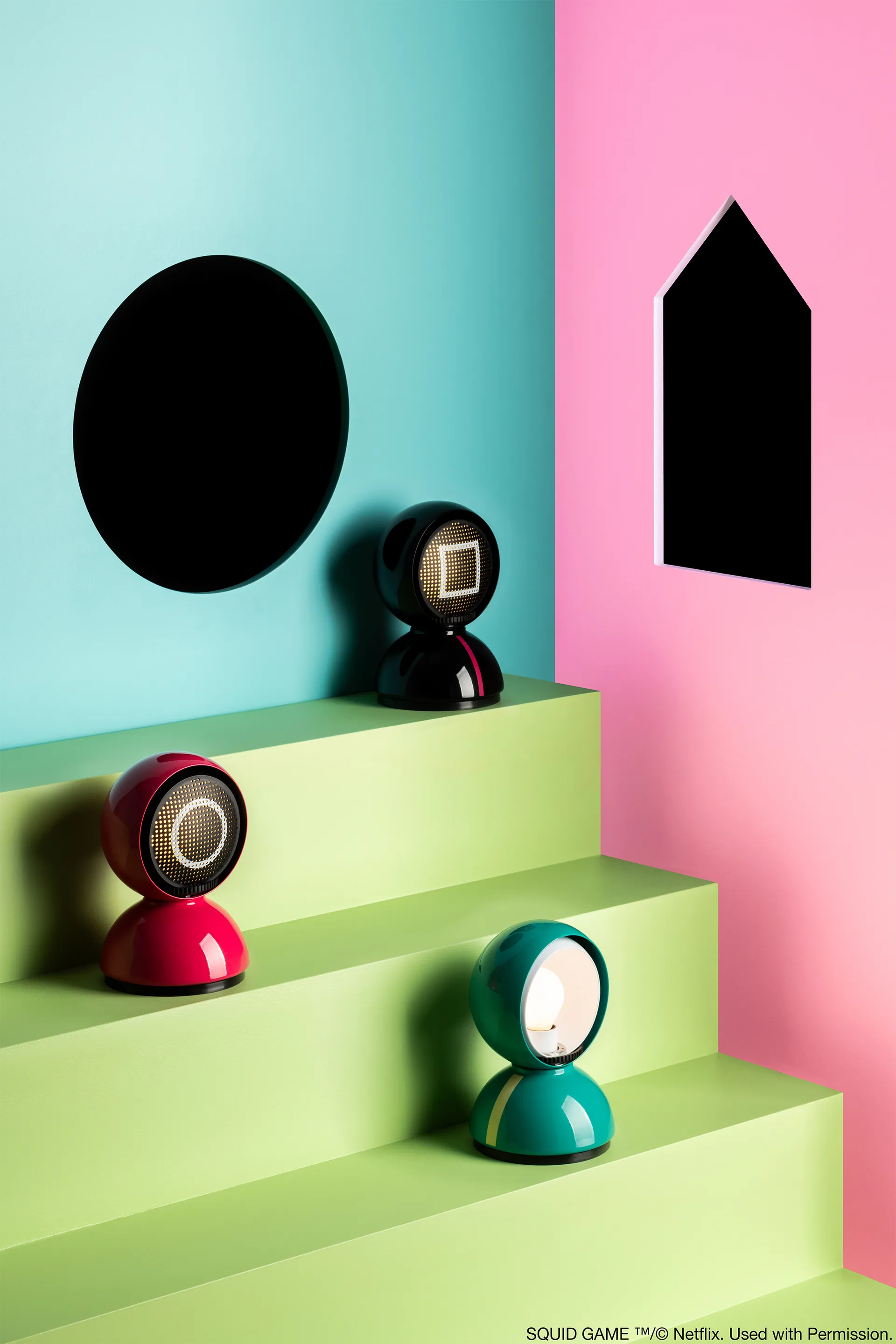 Eclisse x Squid Game tafellamp Special Edition, Guard black Artemide